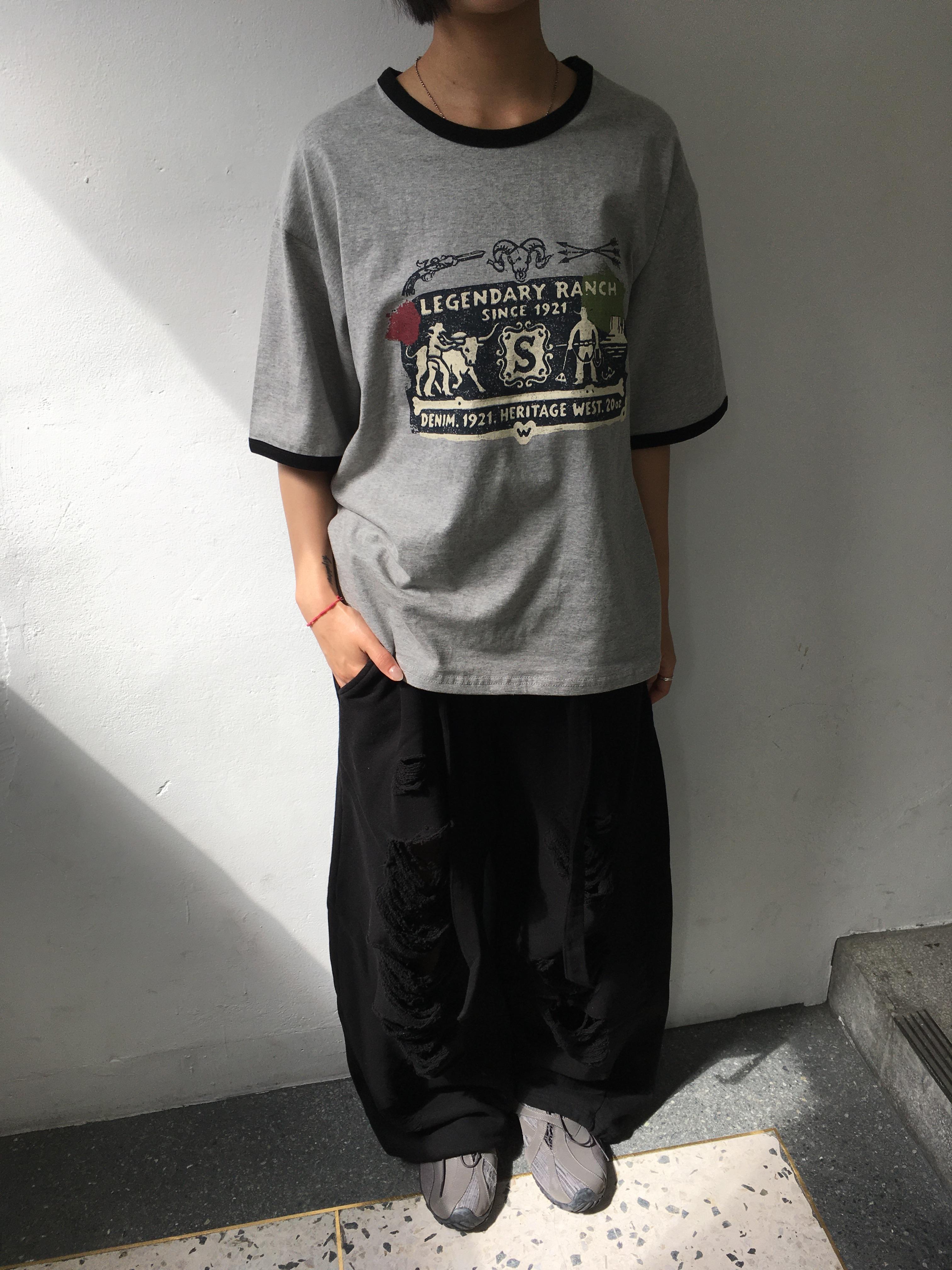 街頭鬆弛感 刷破設計 寬鬆 弧形棉褲 - 2C12