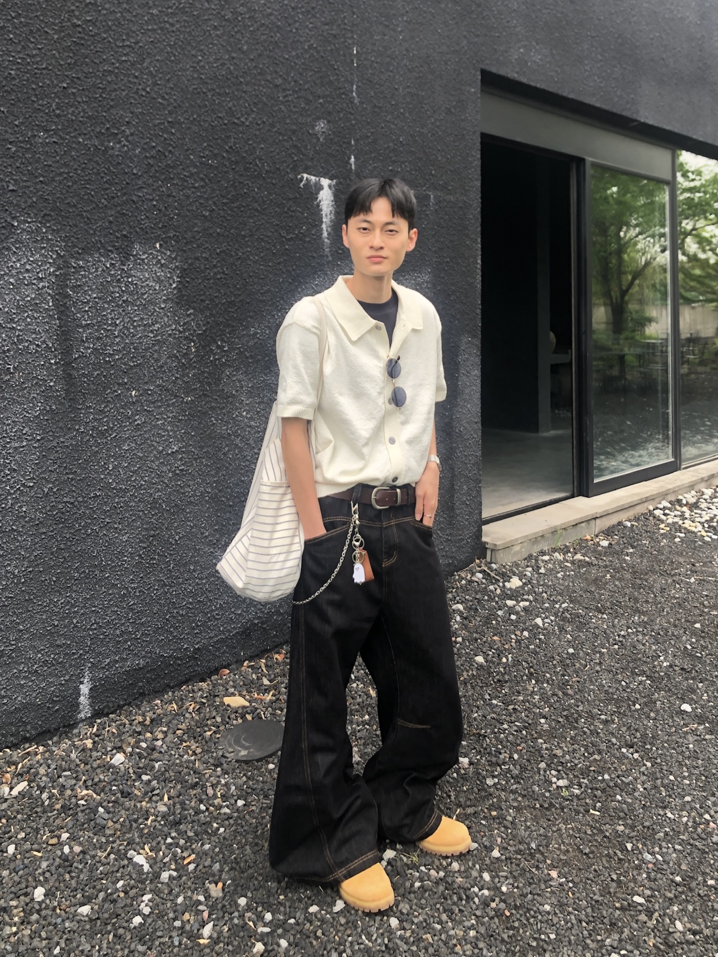 Clean Fit 特殊剪裁 輕薄丹寧 牛仔彎刀褲 - 1C7