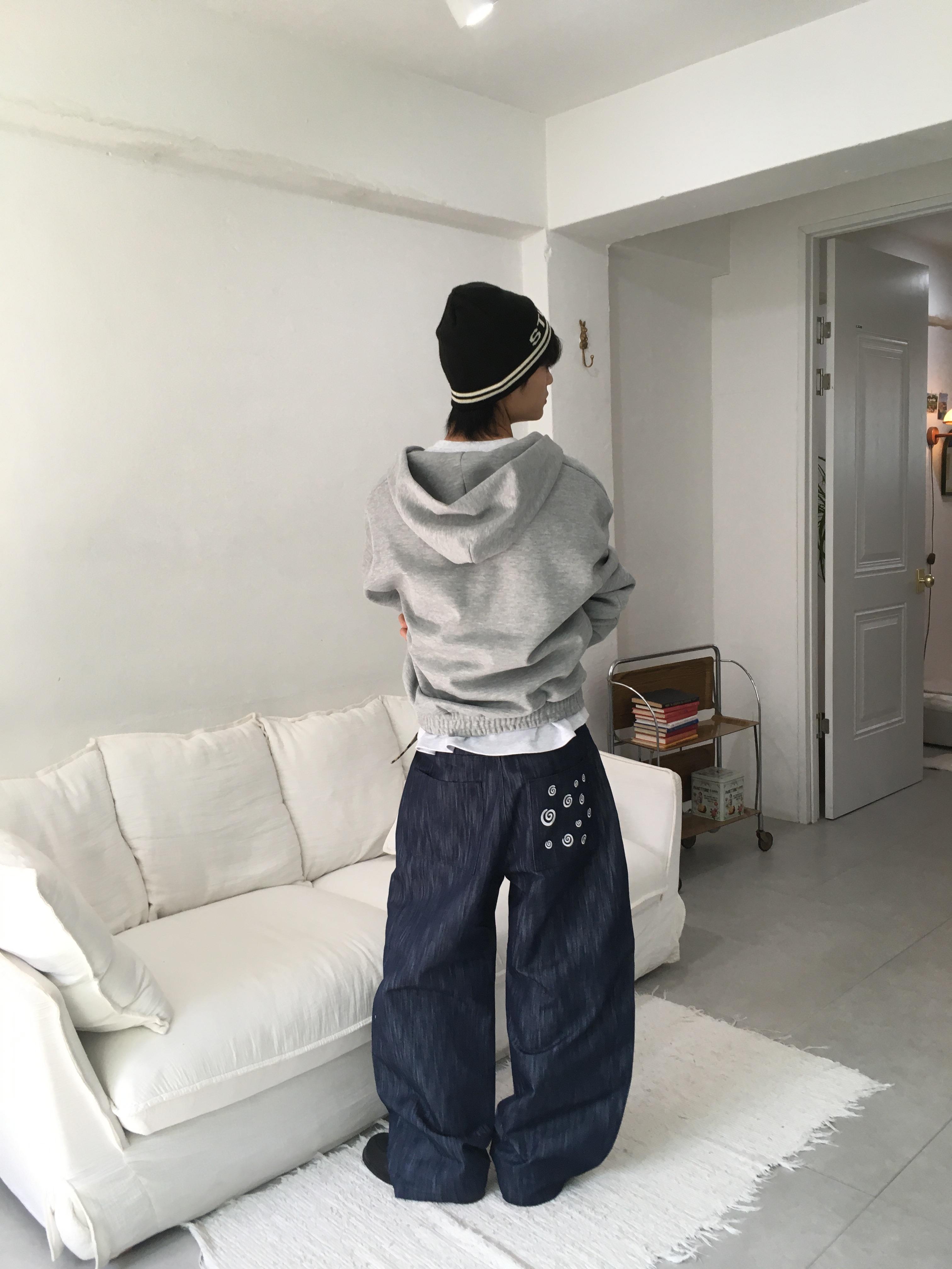 雲朵刺繡 渲染設計 牛仔寬褲 - 2C15