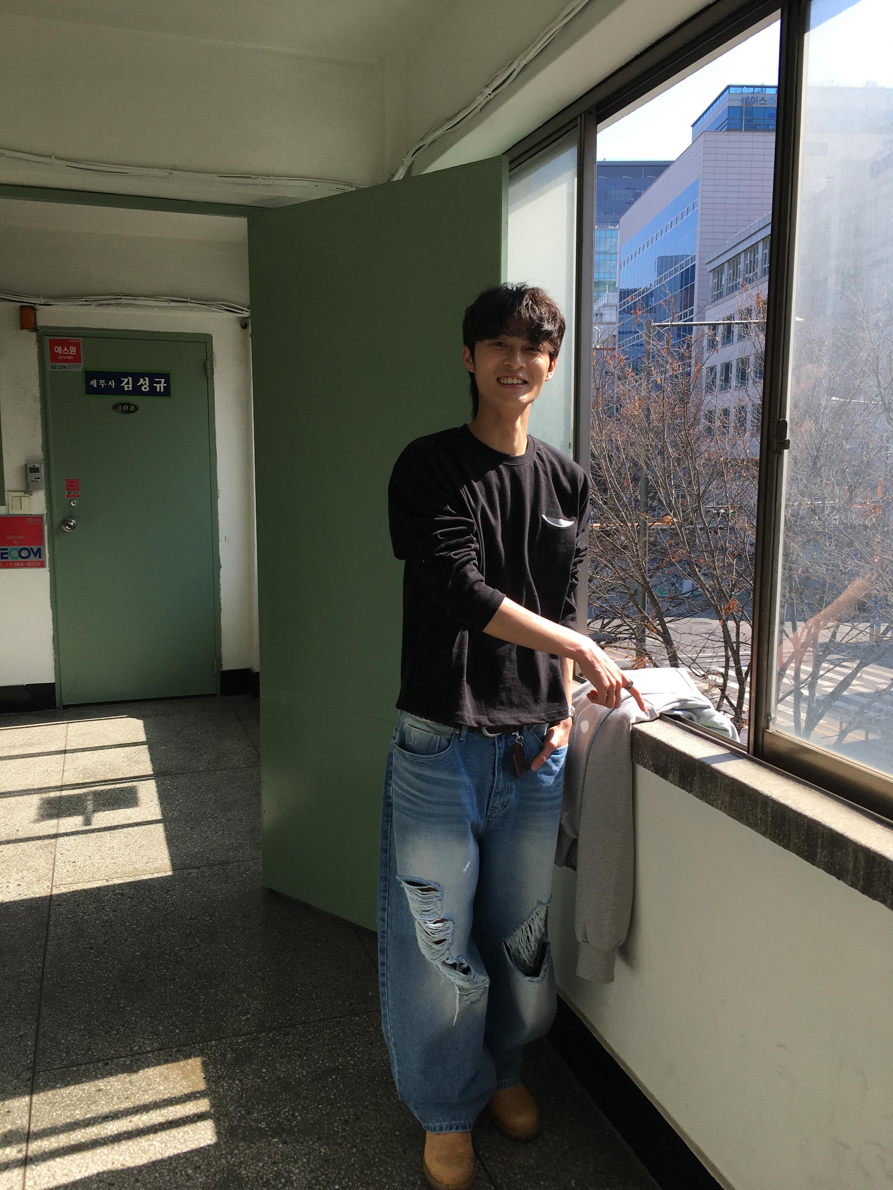 高檔布料 漸層刷色 街頭破洞 牛仔寬褲 - 2C12