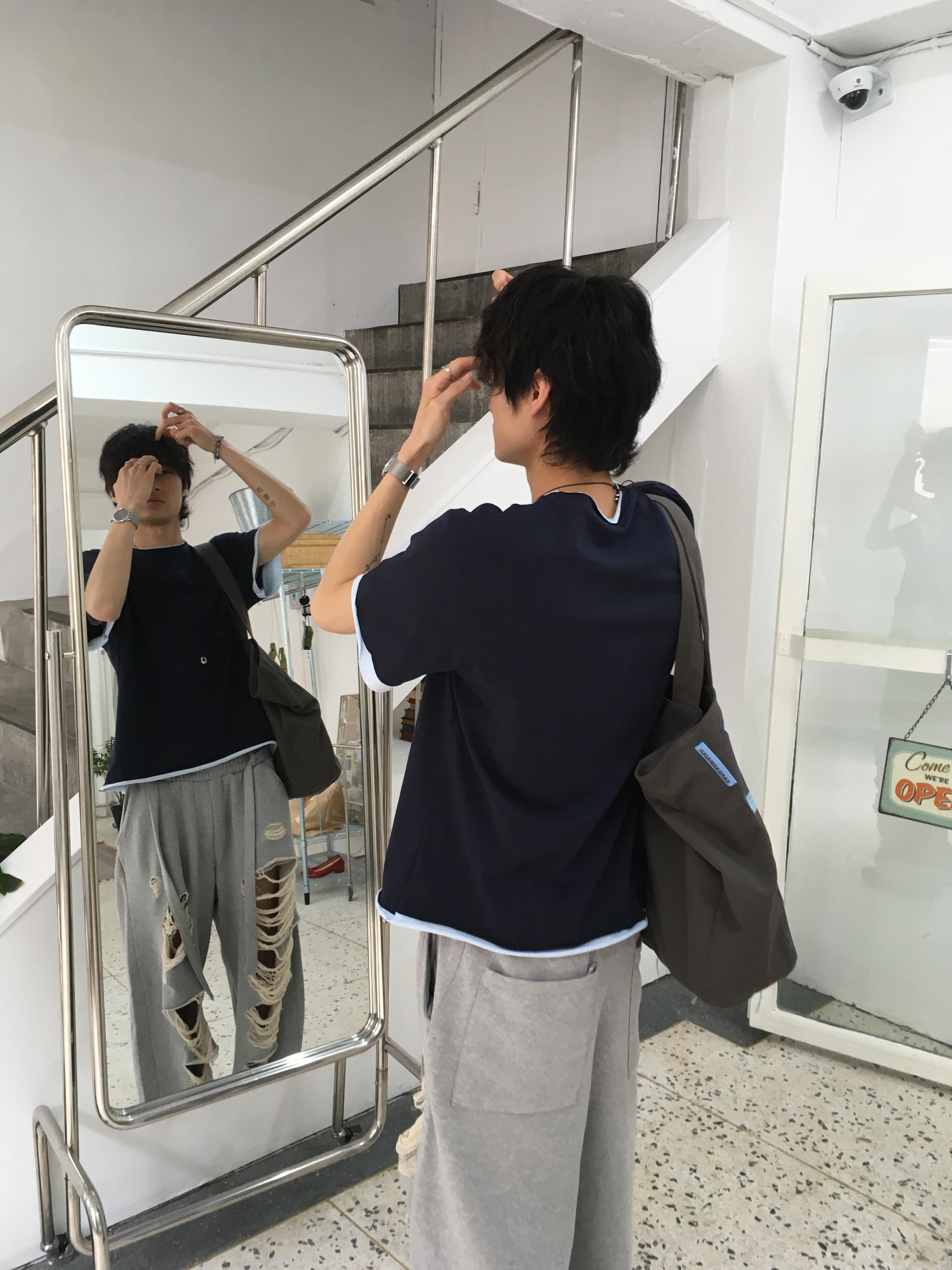 不規則收邊 假兩件 短版 素面短袖 - 5C4