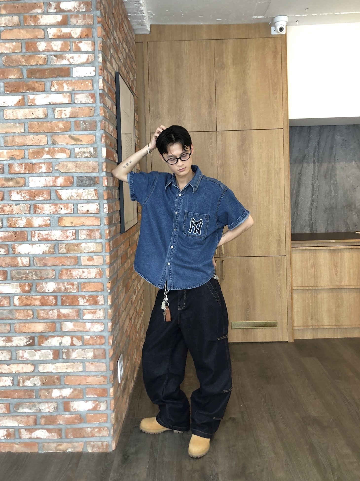 倫敦之眼 三層抓皺 短縫線 原牛 微寬褲 - 1C8