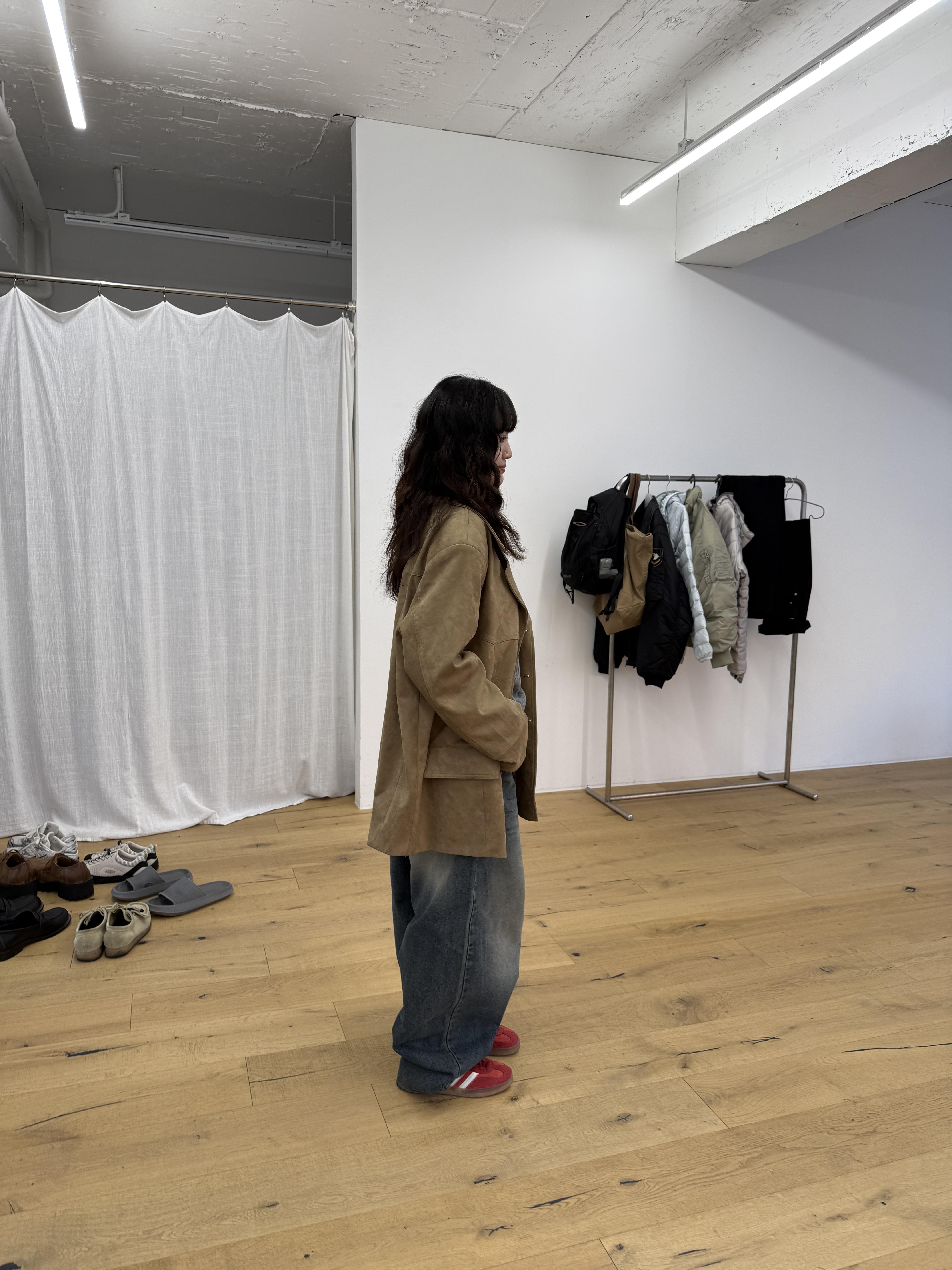 漸層水洗 鑲式卯釘 大口袋 牛仔寬褲 - 2C10