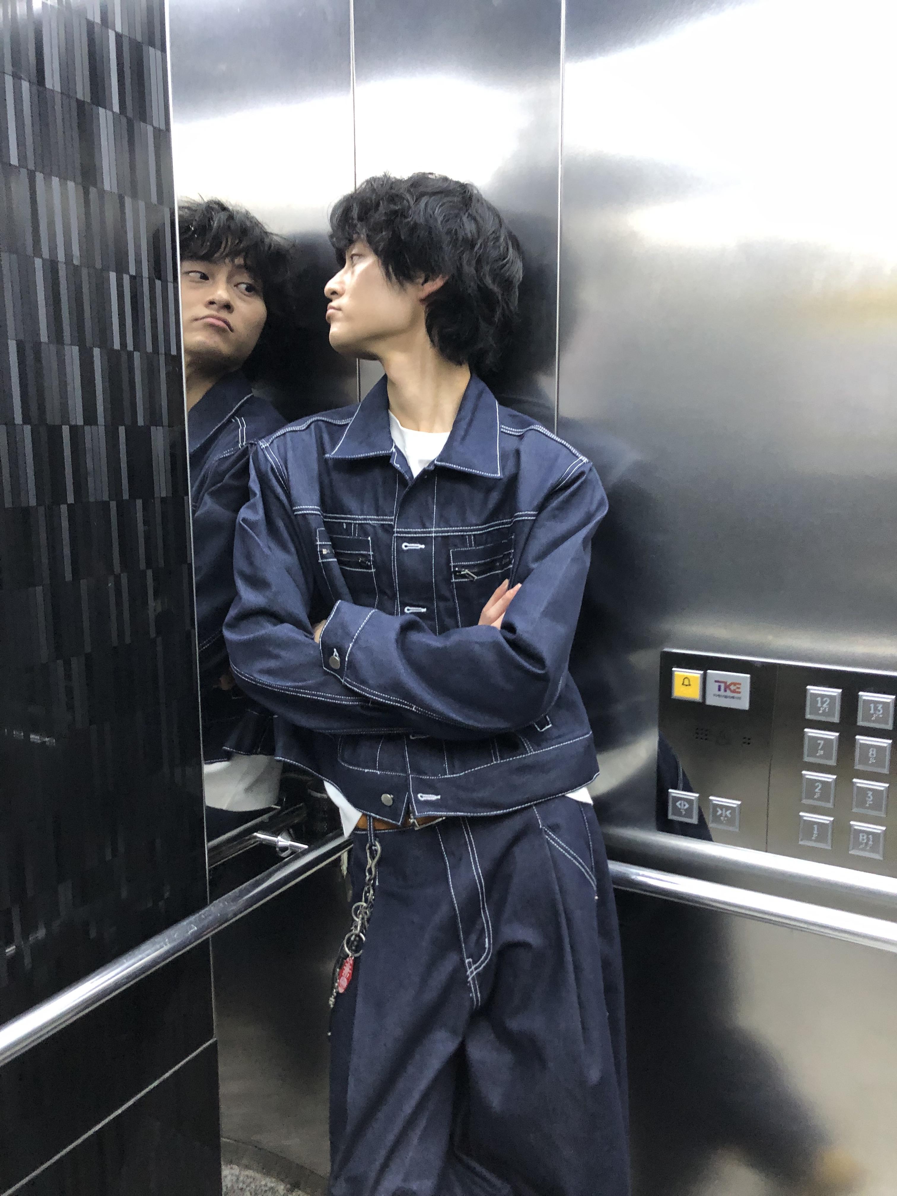 美式街頭 獨特縫線 牛仔套裝 短版 外套 - 2C3