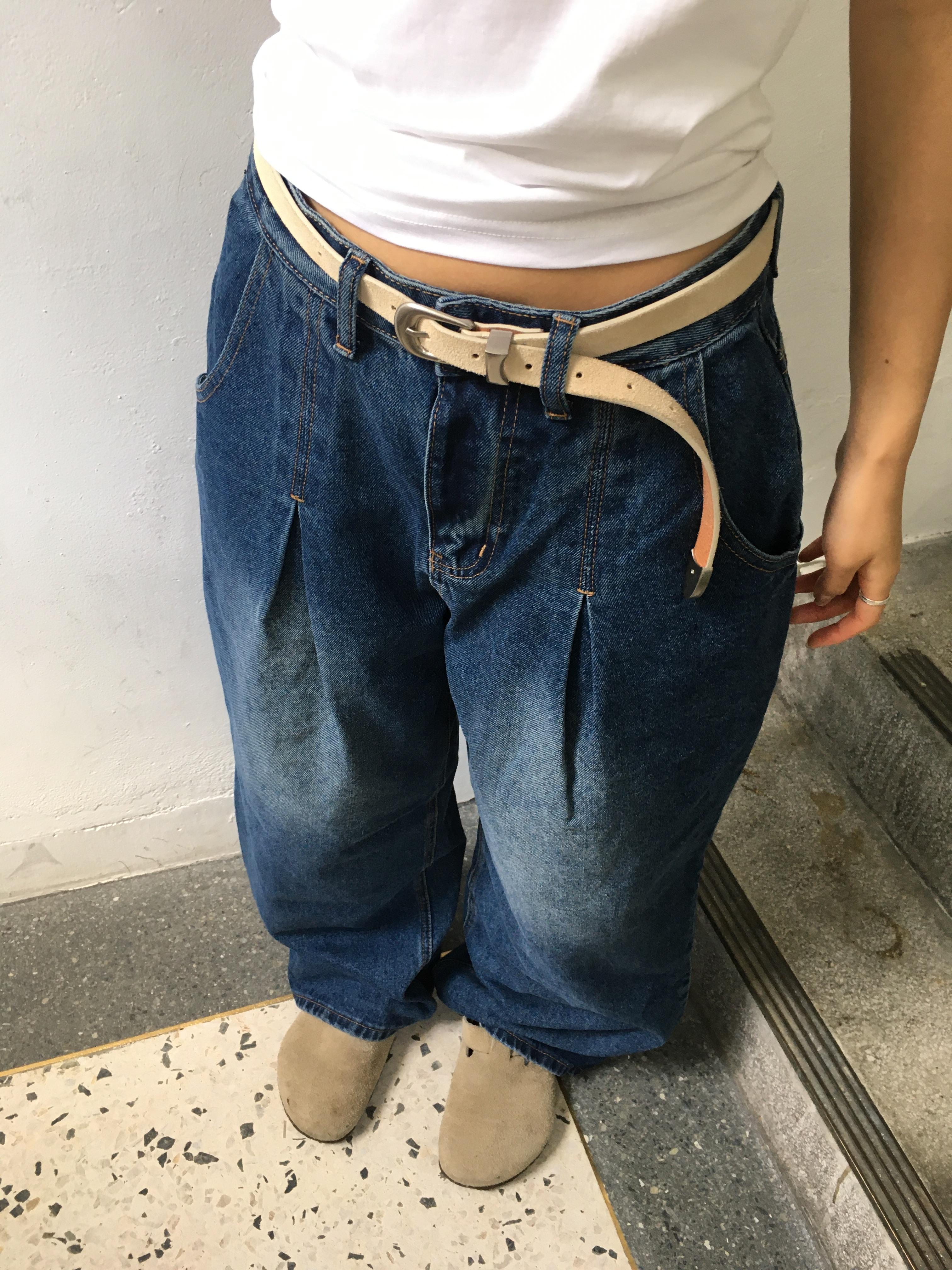 質感韓系女 休閒風 俐落抓皺 牛仔 寬褲 - 3C6
