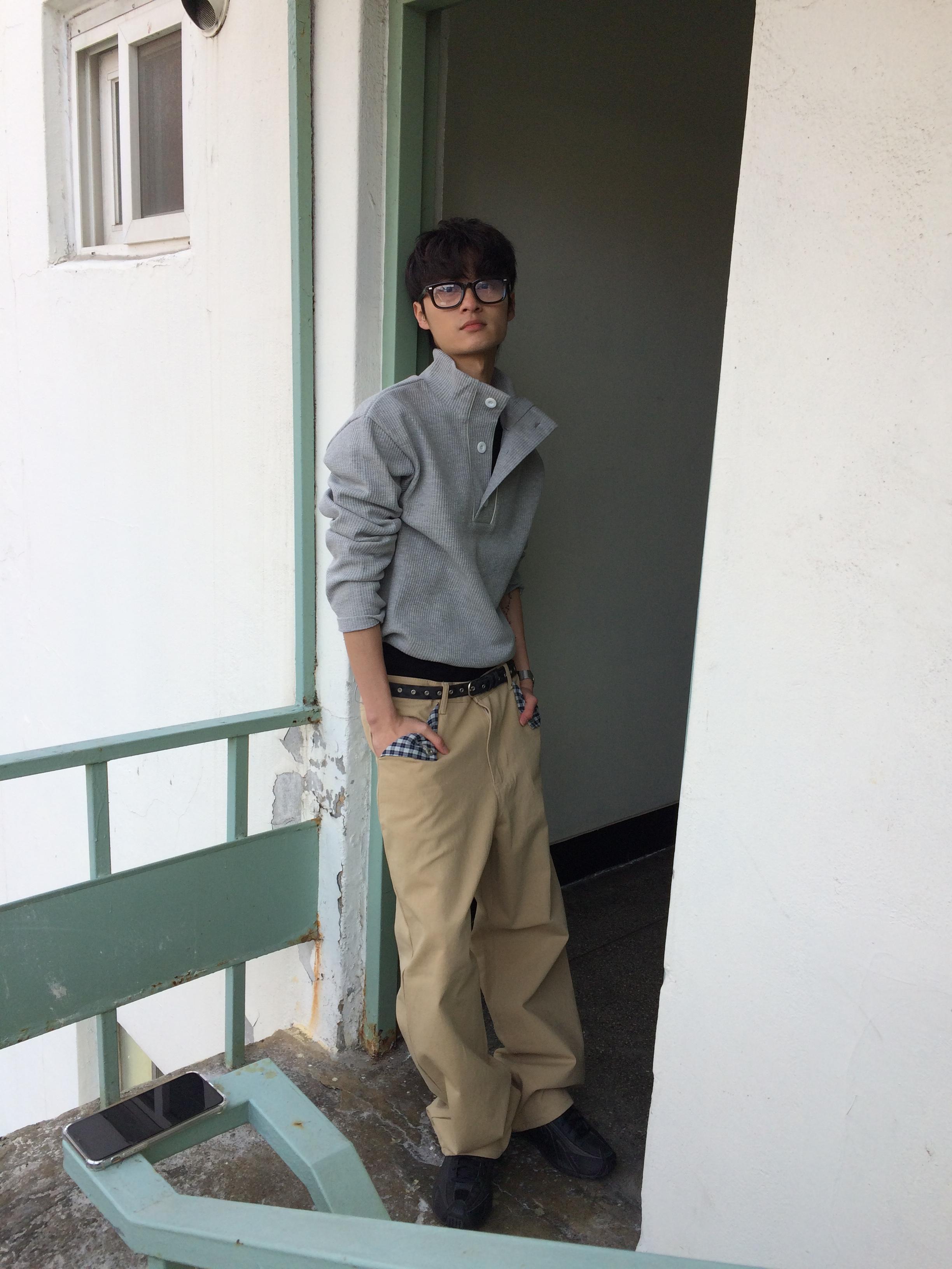 日系街頭 畫龍點睛 格紋設計 微寬褲 - 2C10