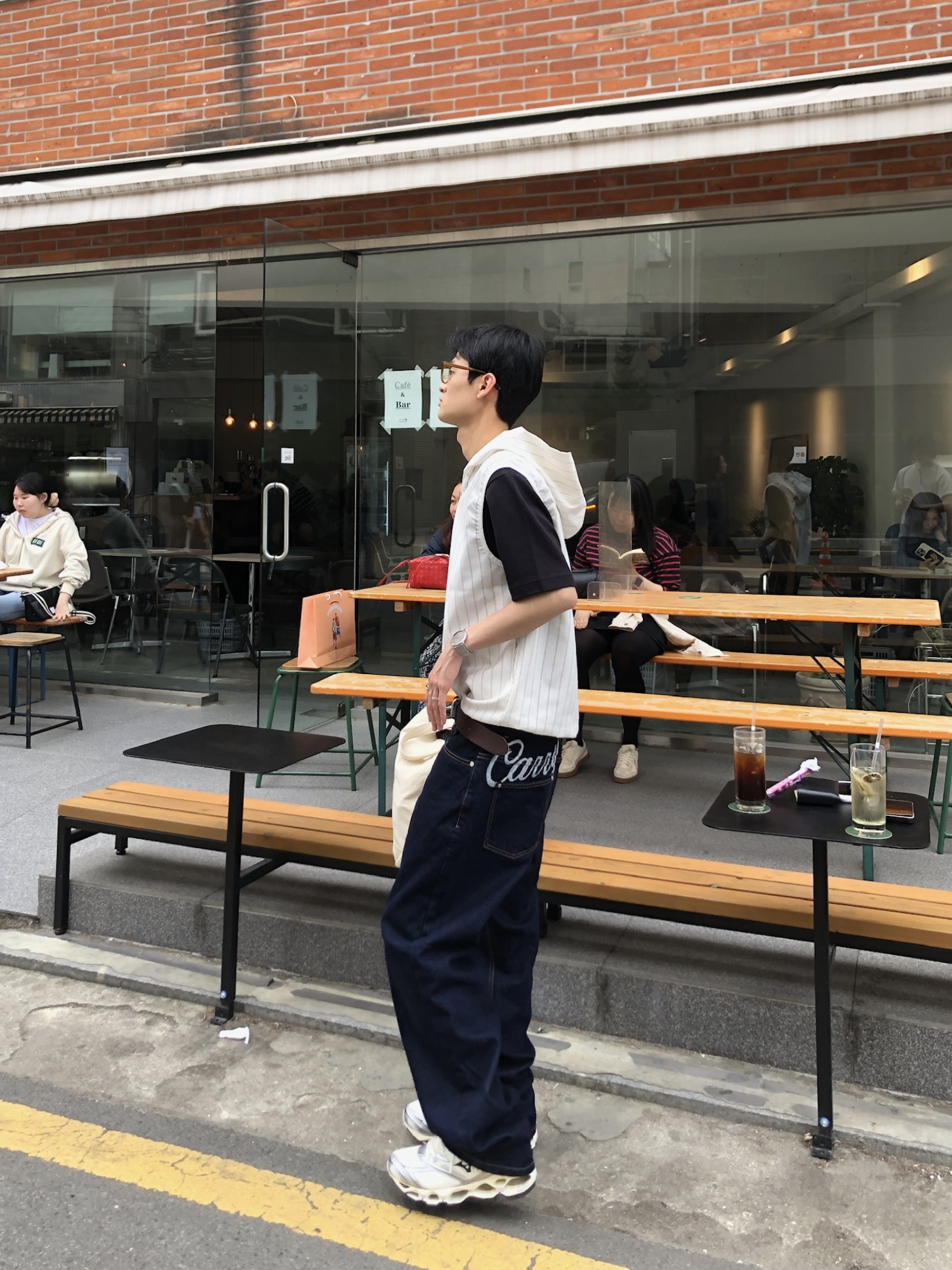 Carry Over 上流巴黎 手工刺繡 牛仔 直筒微寬褲 - 3C7