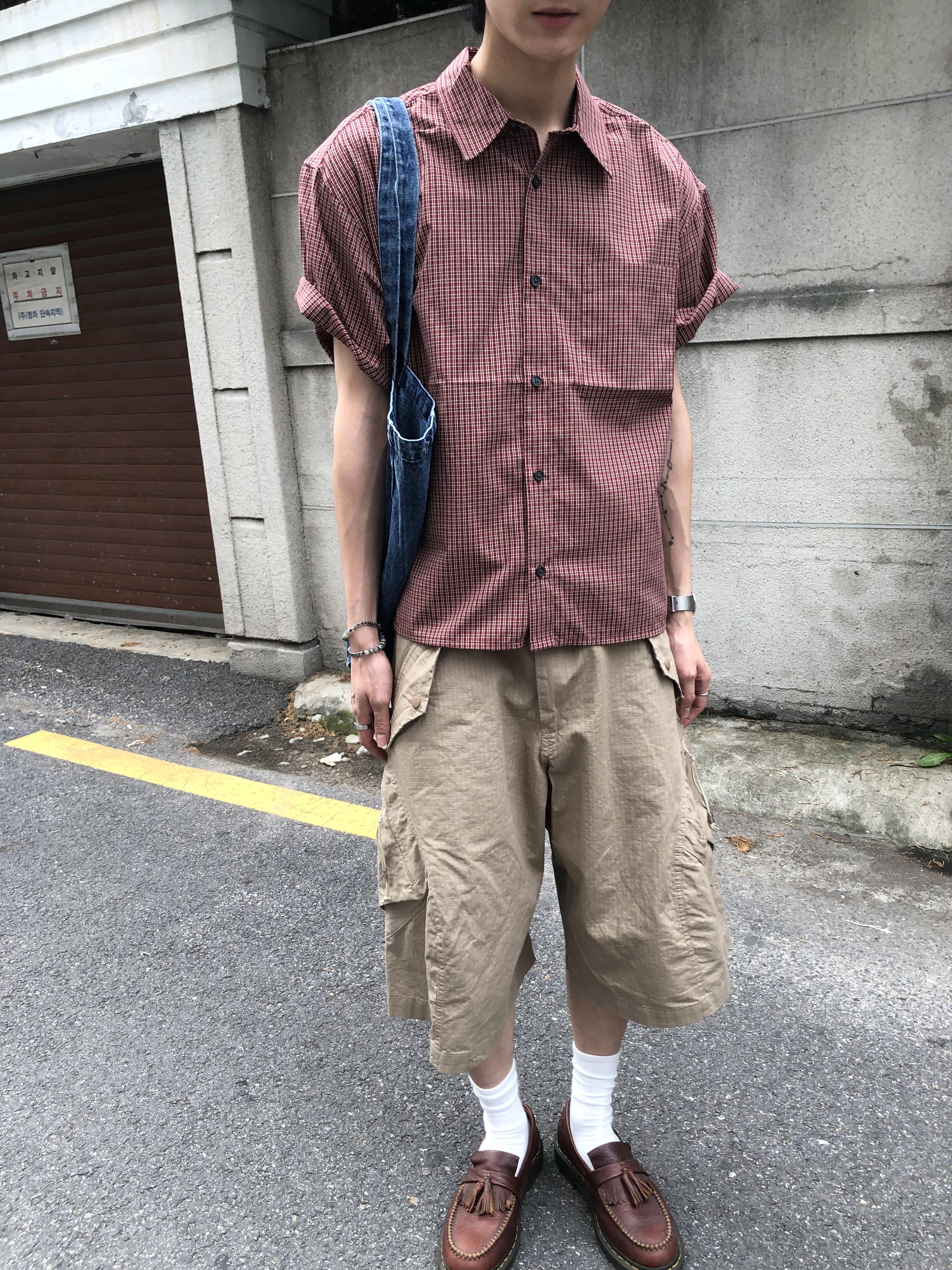 日系復古風 格紋設計 修身短版 短袖 襯衫 - 5C11