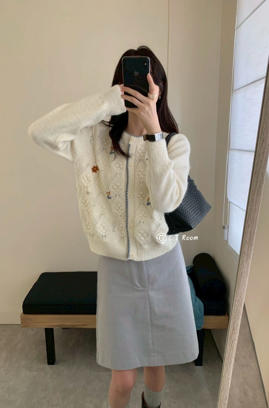 滾邊花花針織毛衣