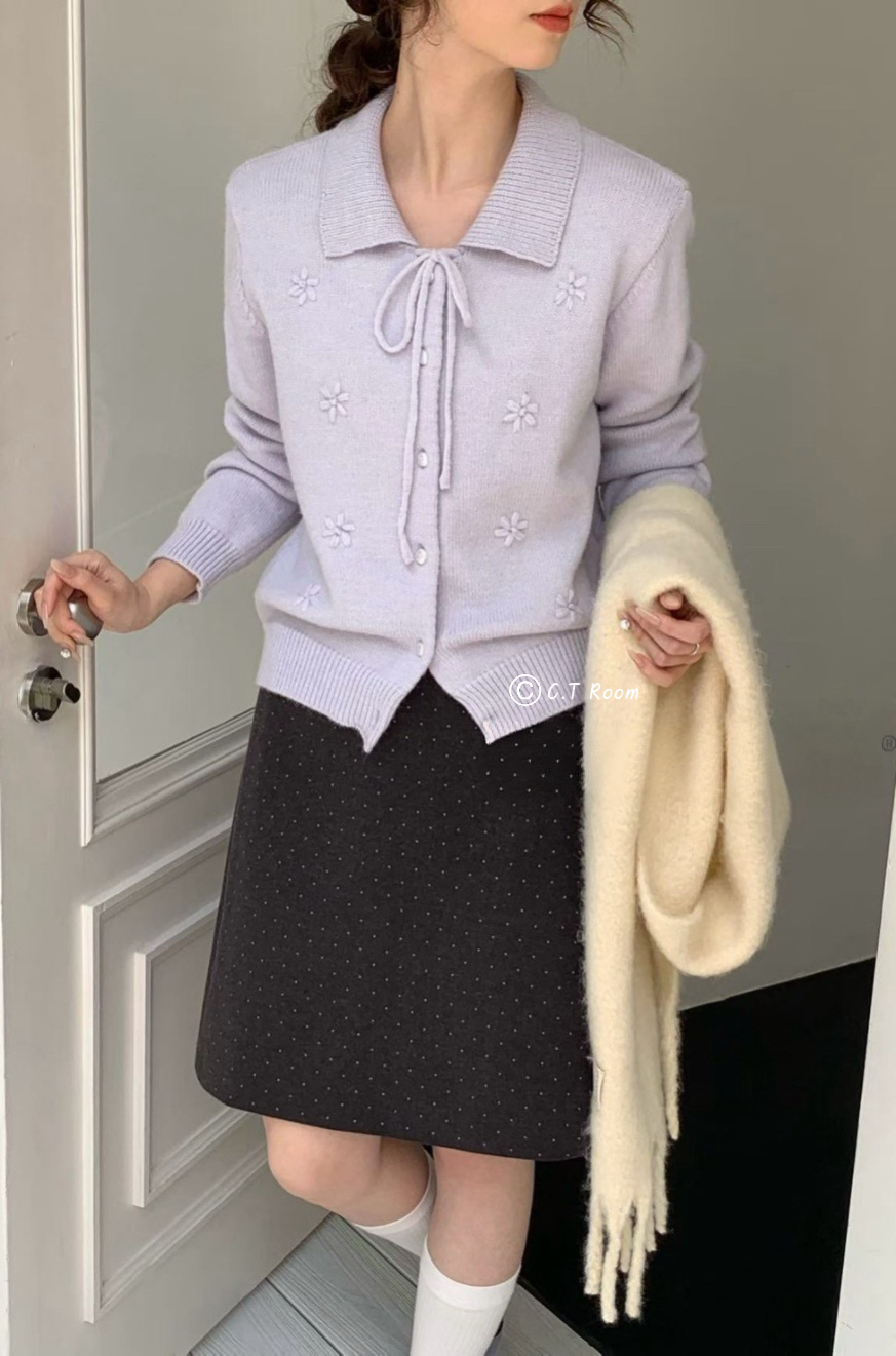 翻領刺繡花花針織毛衣