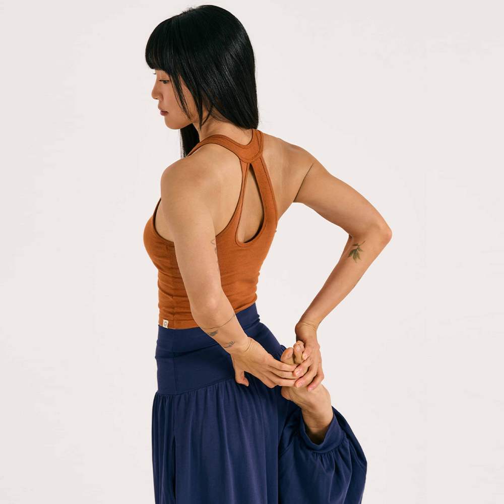 Dhyani 月亮U領胸墊背心 紅土色 CON137RED