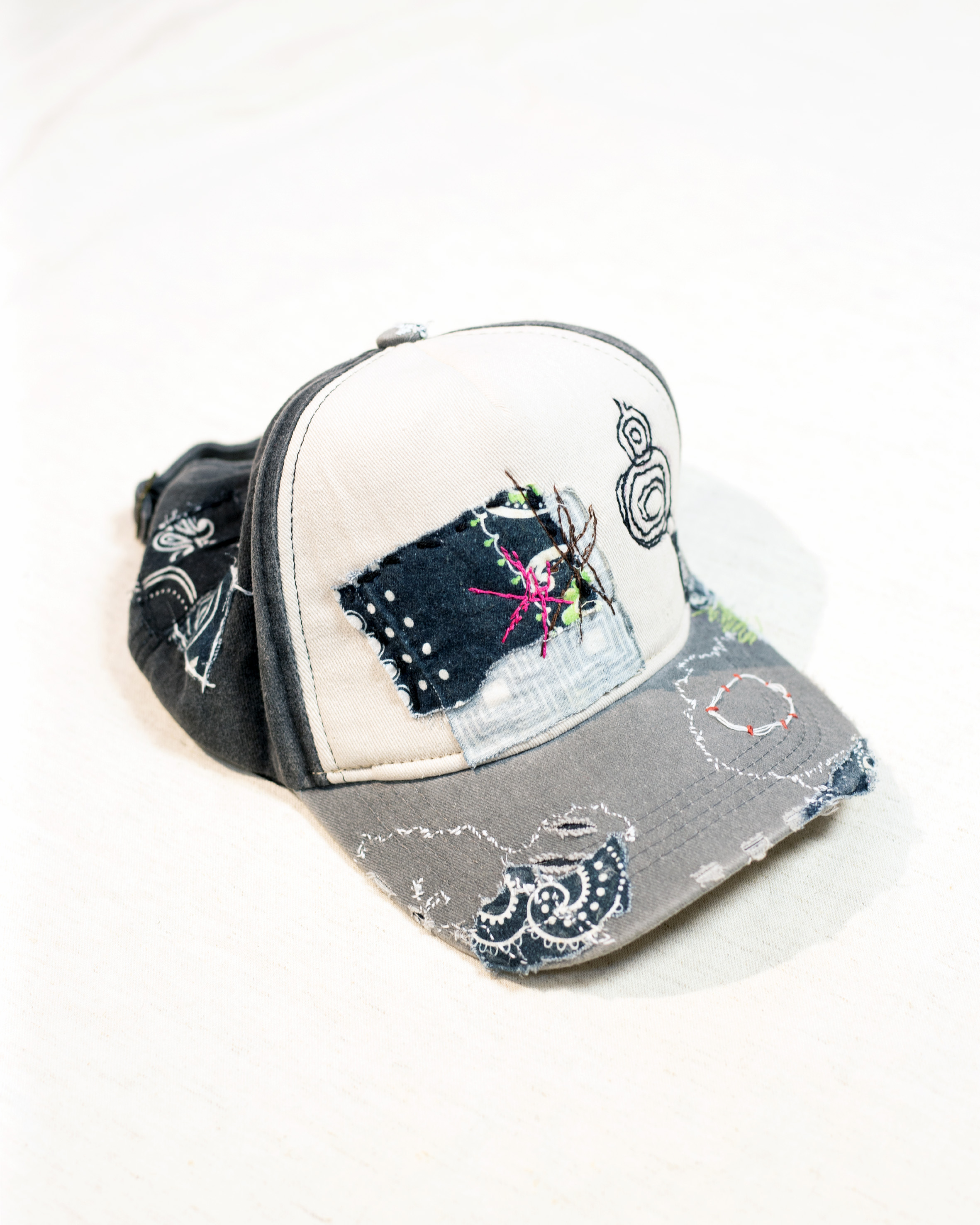 Fragments Caps – UNTITLED / 001 - Handcrafted · 1/11