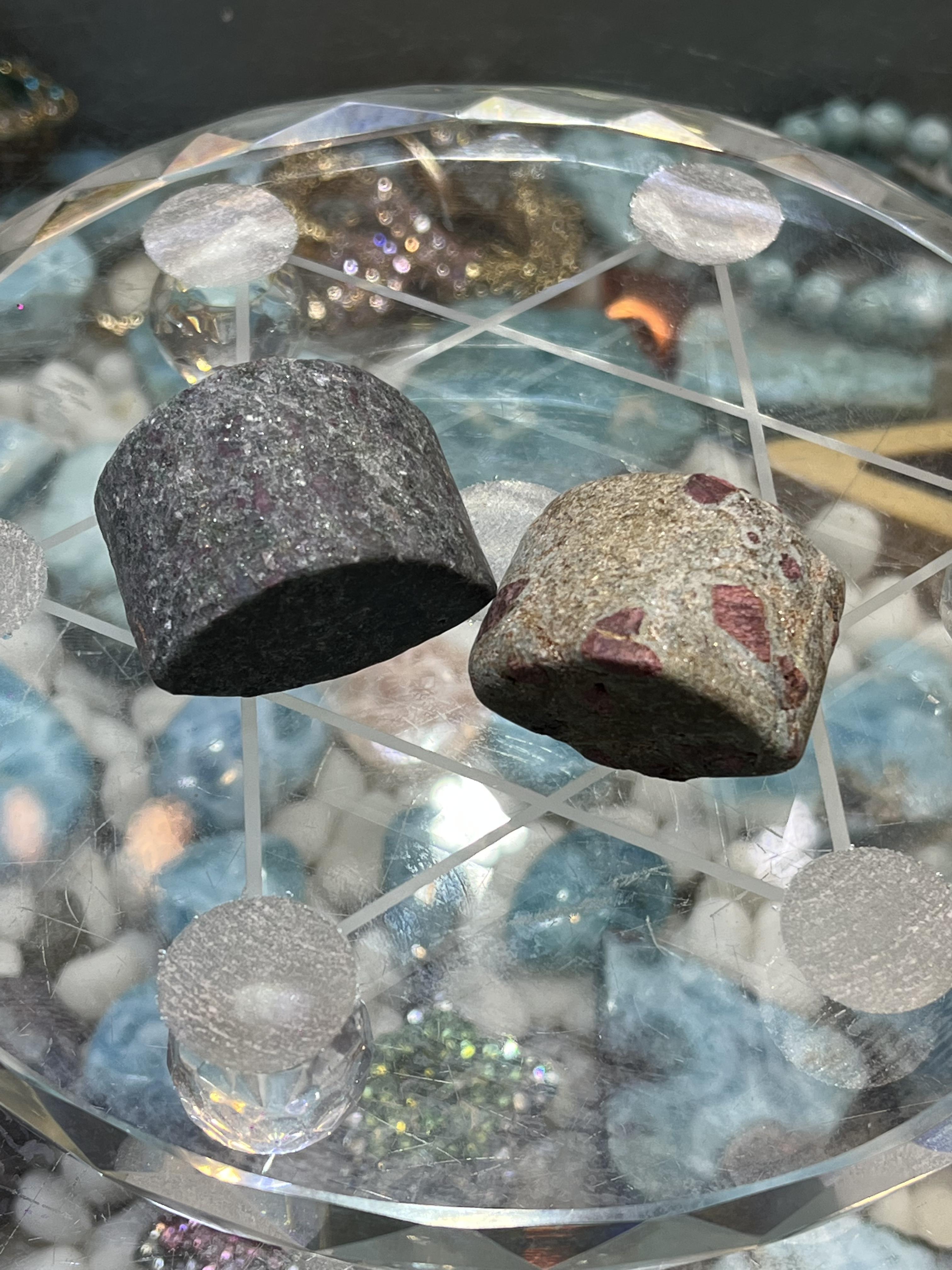 紅寶鉻雲母（隨機出貨）