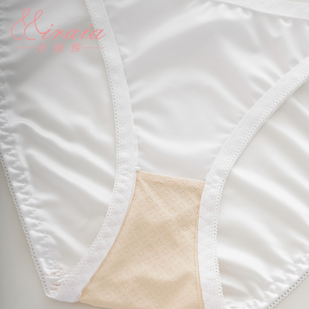 【Miraia米婡雅】高衩柔棉無痕內褲 (高衩剪裁・修長性感・柔軟親膚不緊繃)