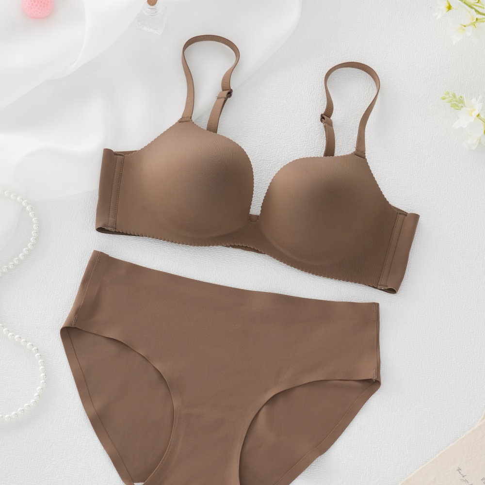 【Miraia米婡雅】美胸聚攏無痕內衣【套裝組】(無鋼圈內衣、24HR無感、聚攏集中)4