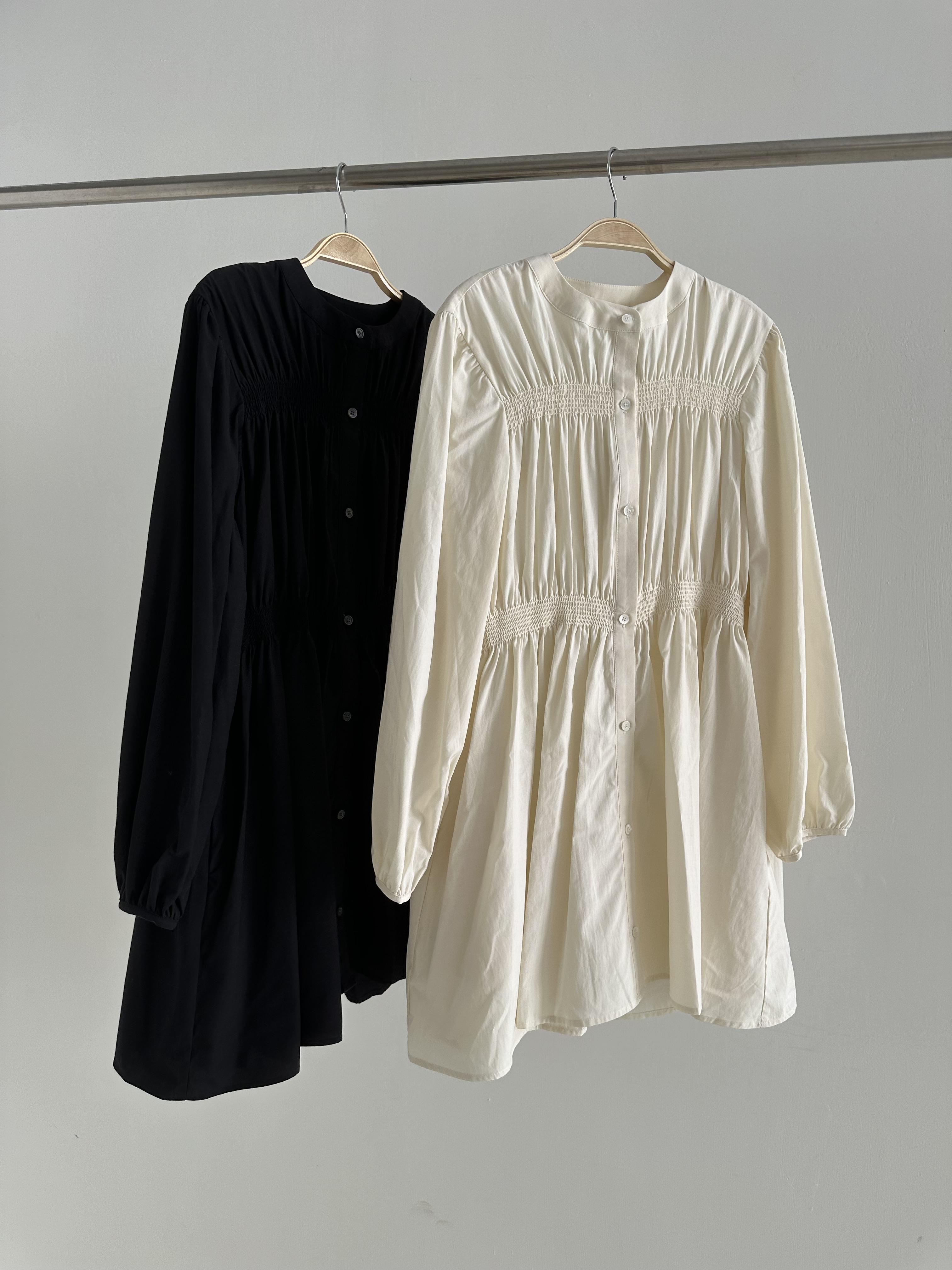 J03 抓摺傘狀短版洋裝3