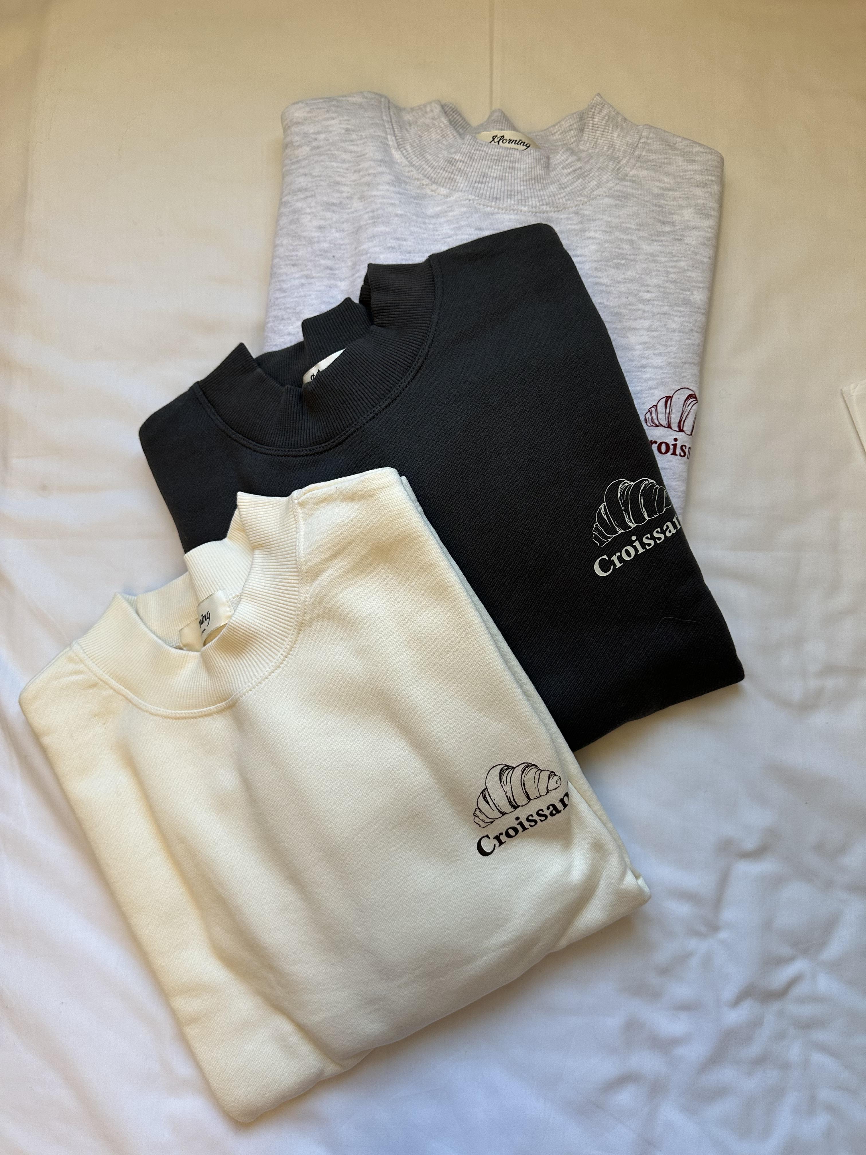 KR05 可頌刷毛大學T2