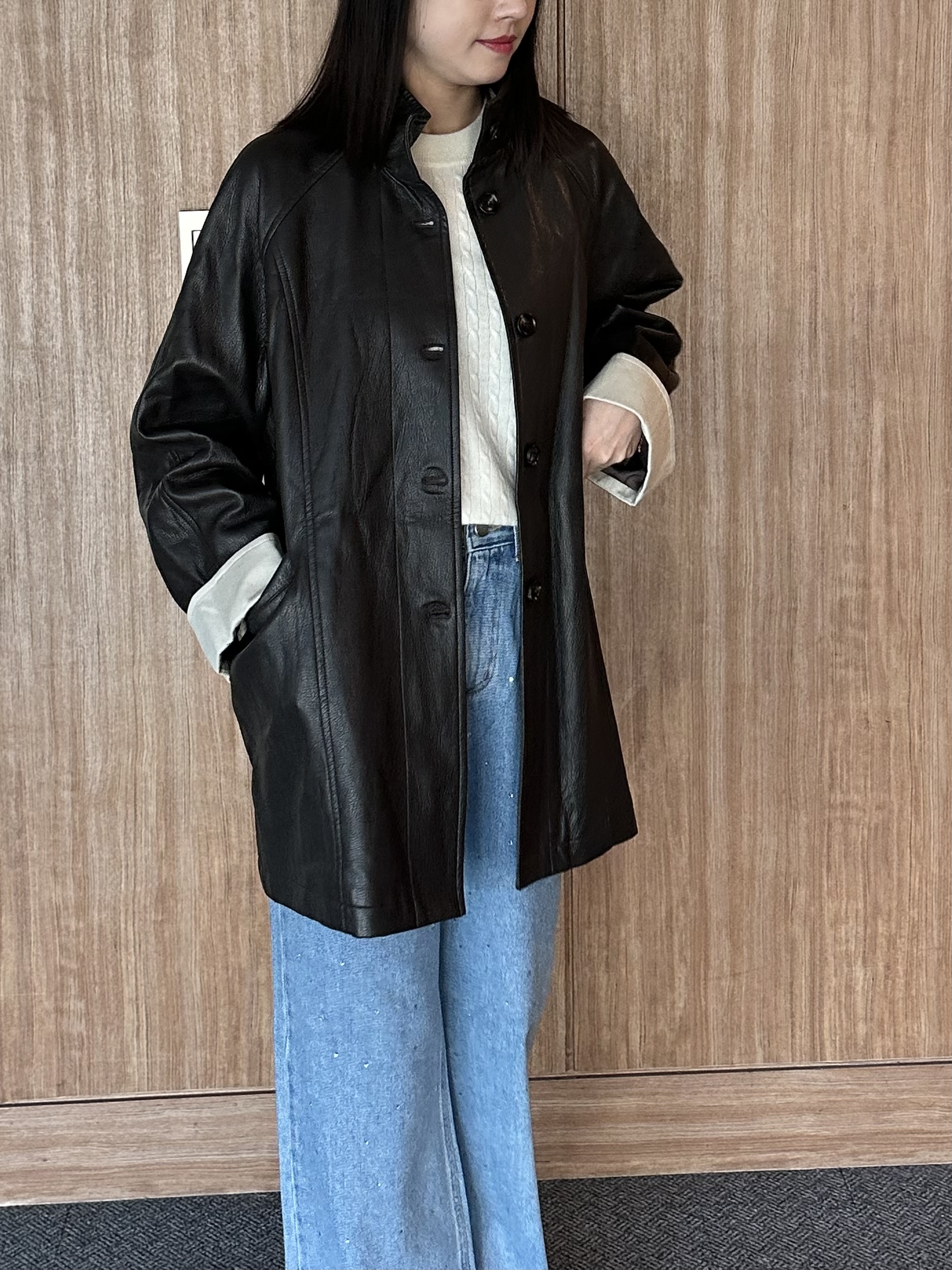 KR01 俐落反摺袖皮革外套2