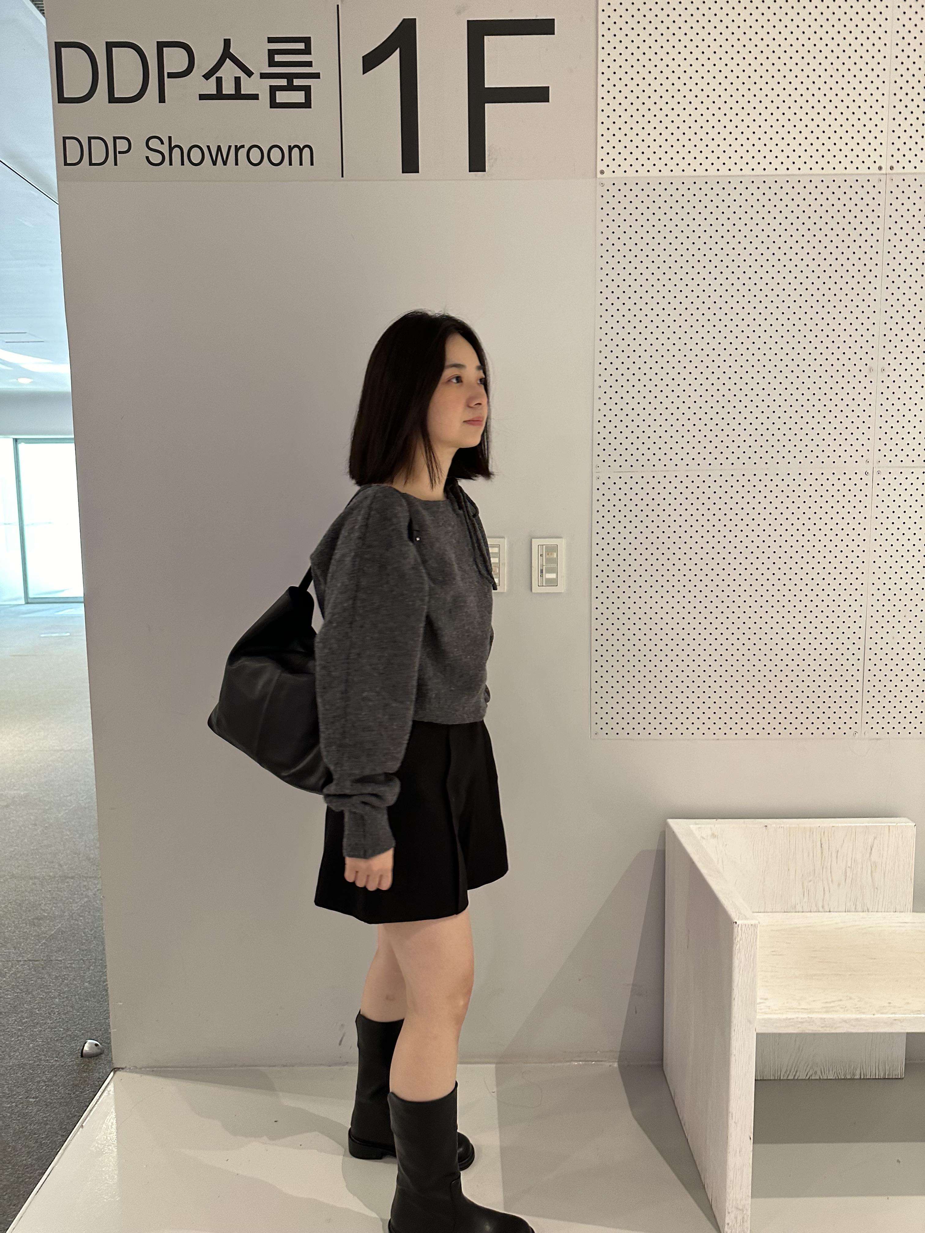 P09 氣質綁帶船型領上衣9