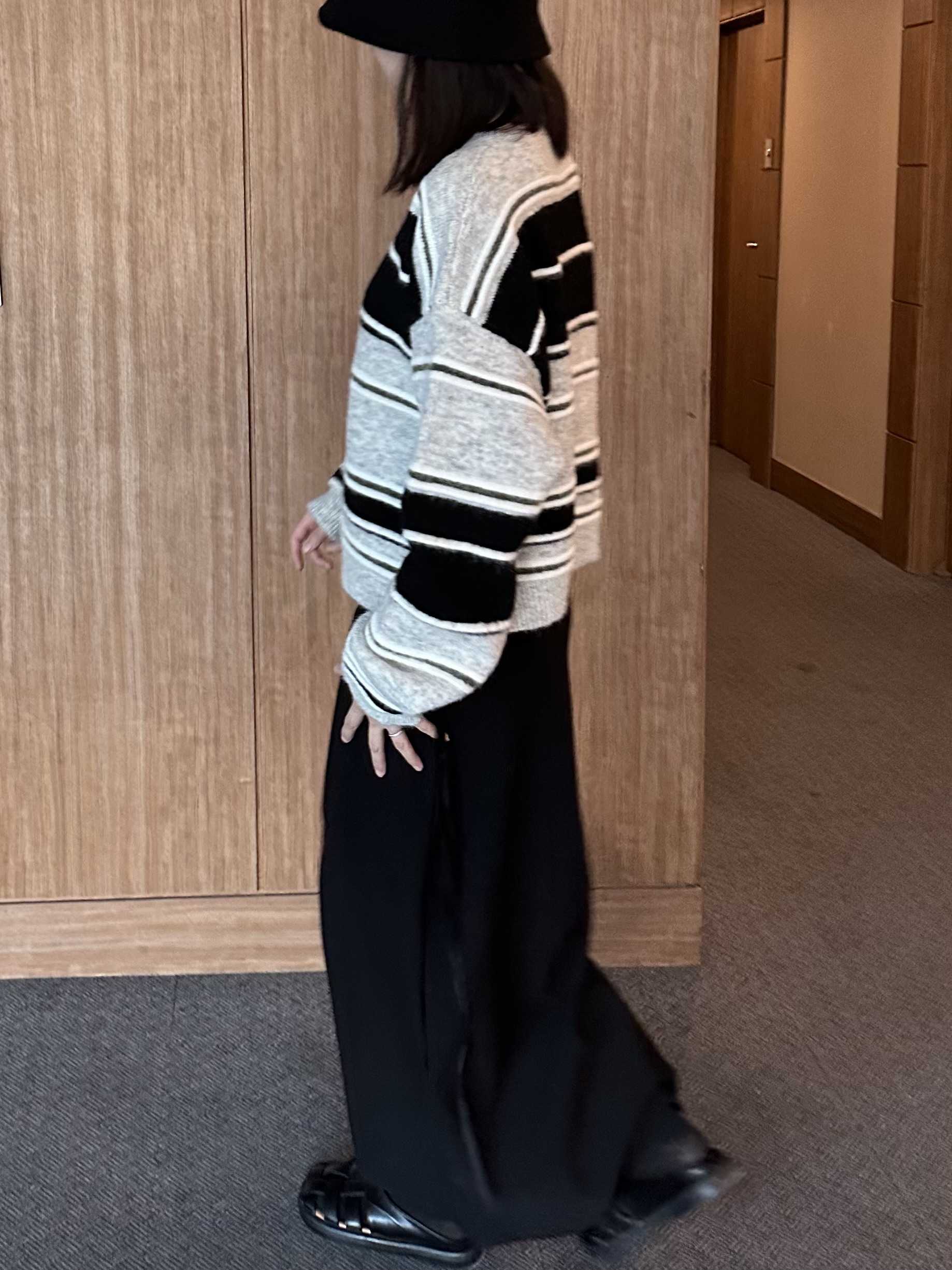 KR19 立體條紋針織上衣8