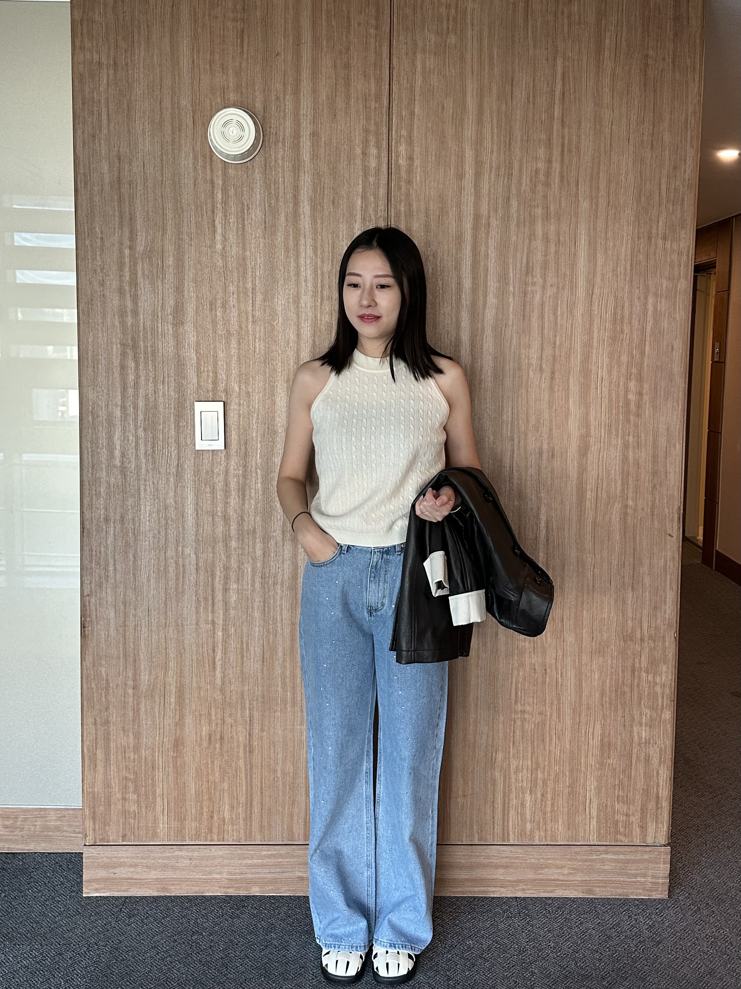 KR02 100%羊毛削肩背心3