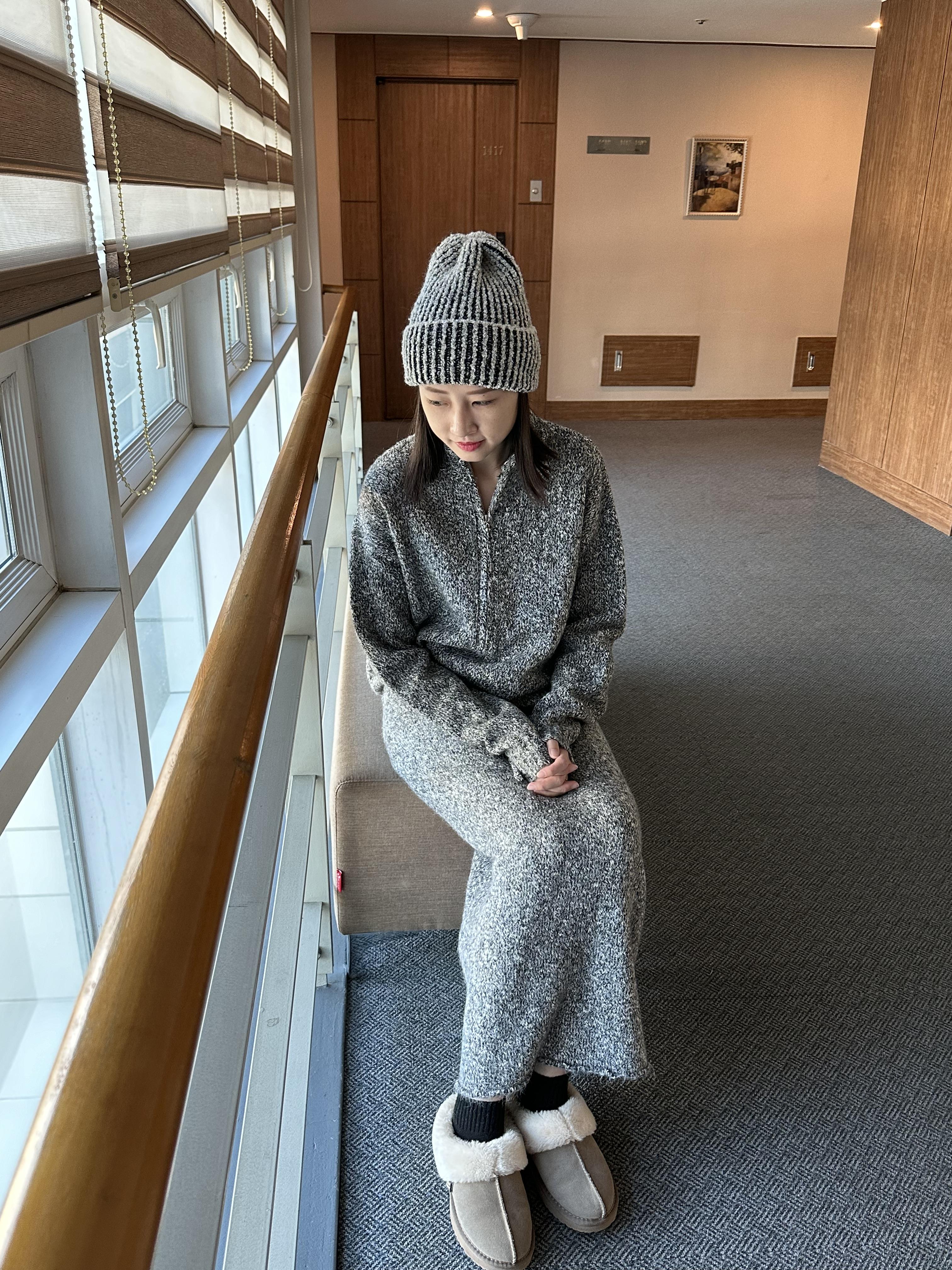 KR10 Set圓立領半拉鏈套裝2