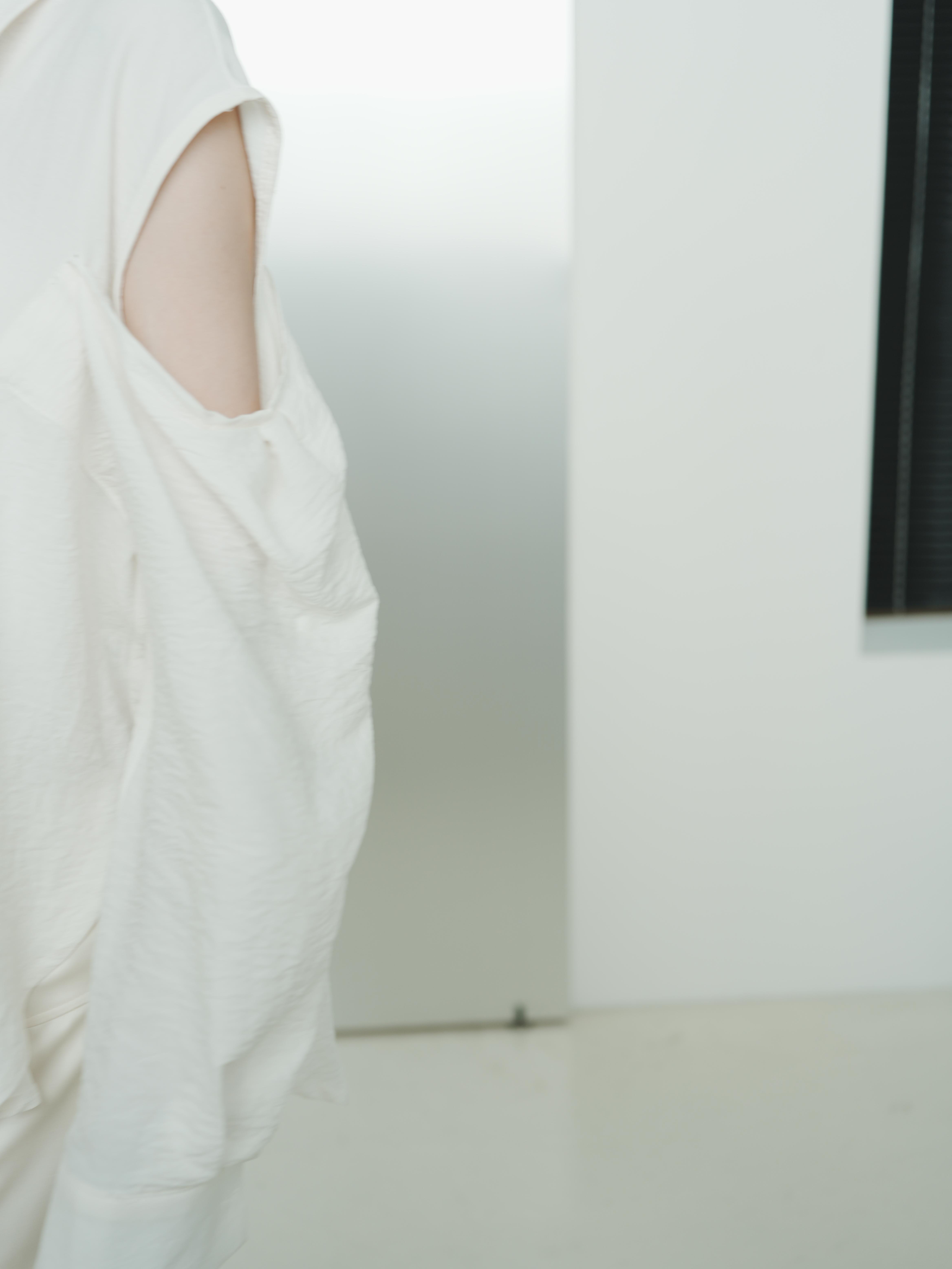 J11 襯衫式雙側露肩上衣10