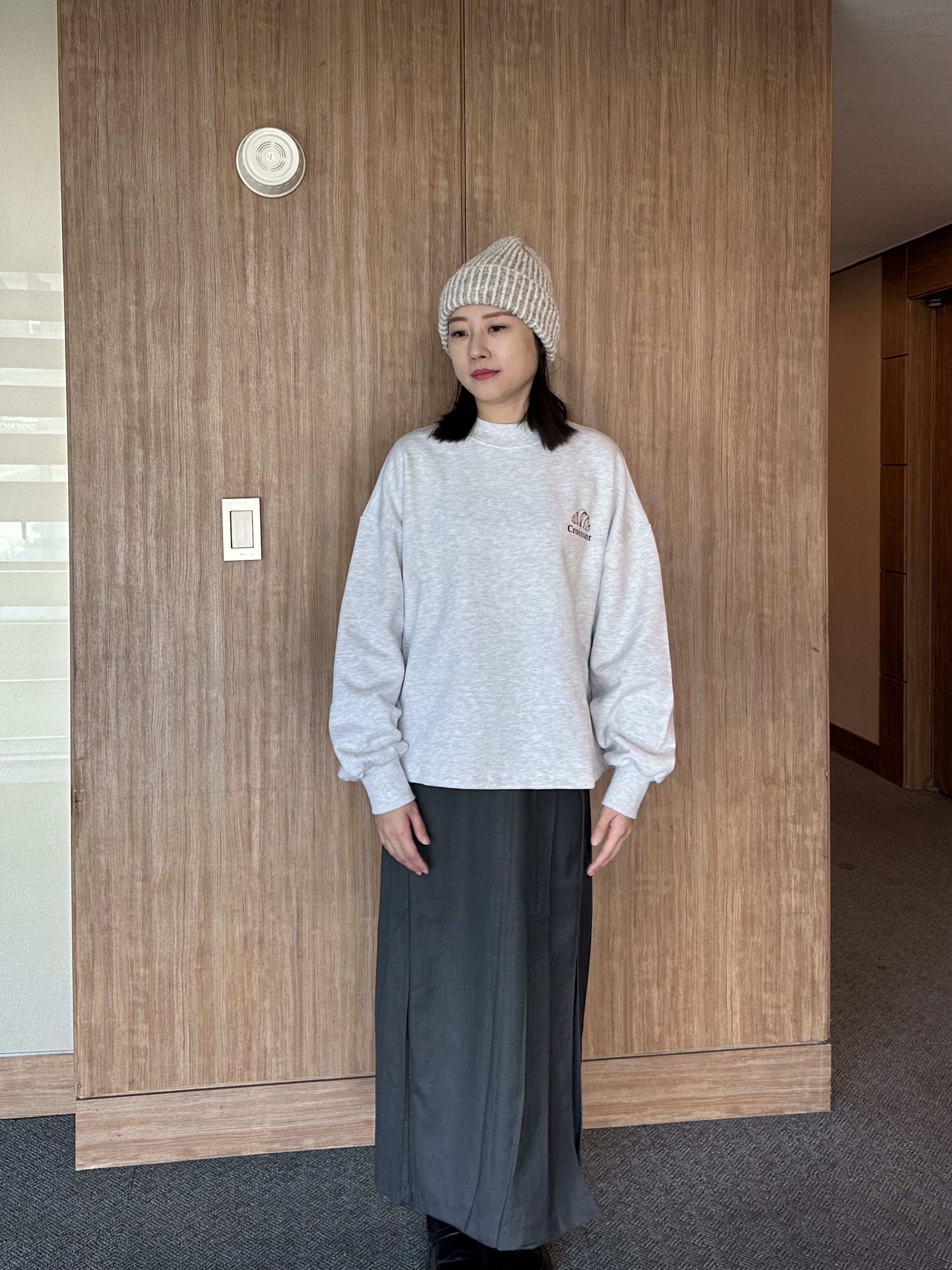 KR05 可頌刷毛大學T4