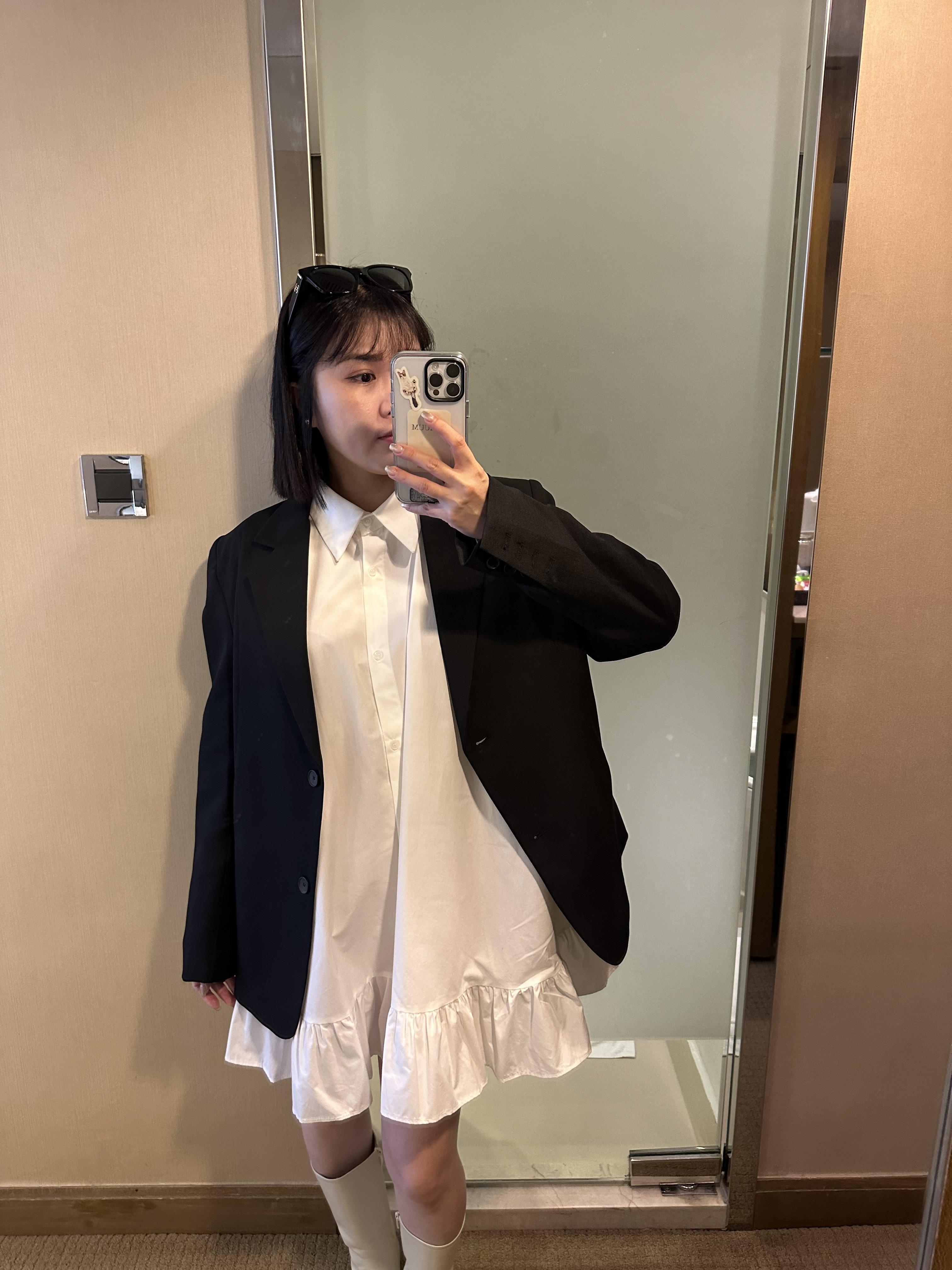 B07 細節腰身線條西裝外套10