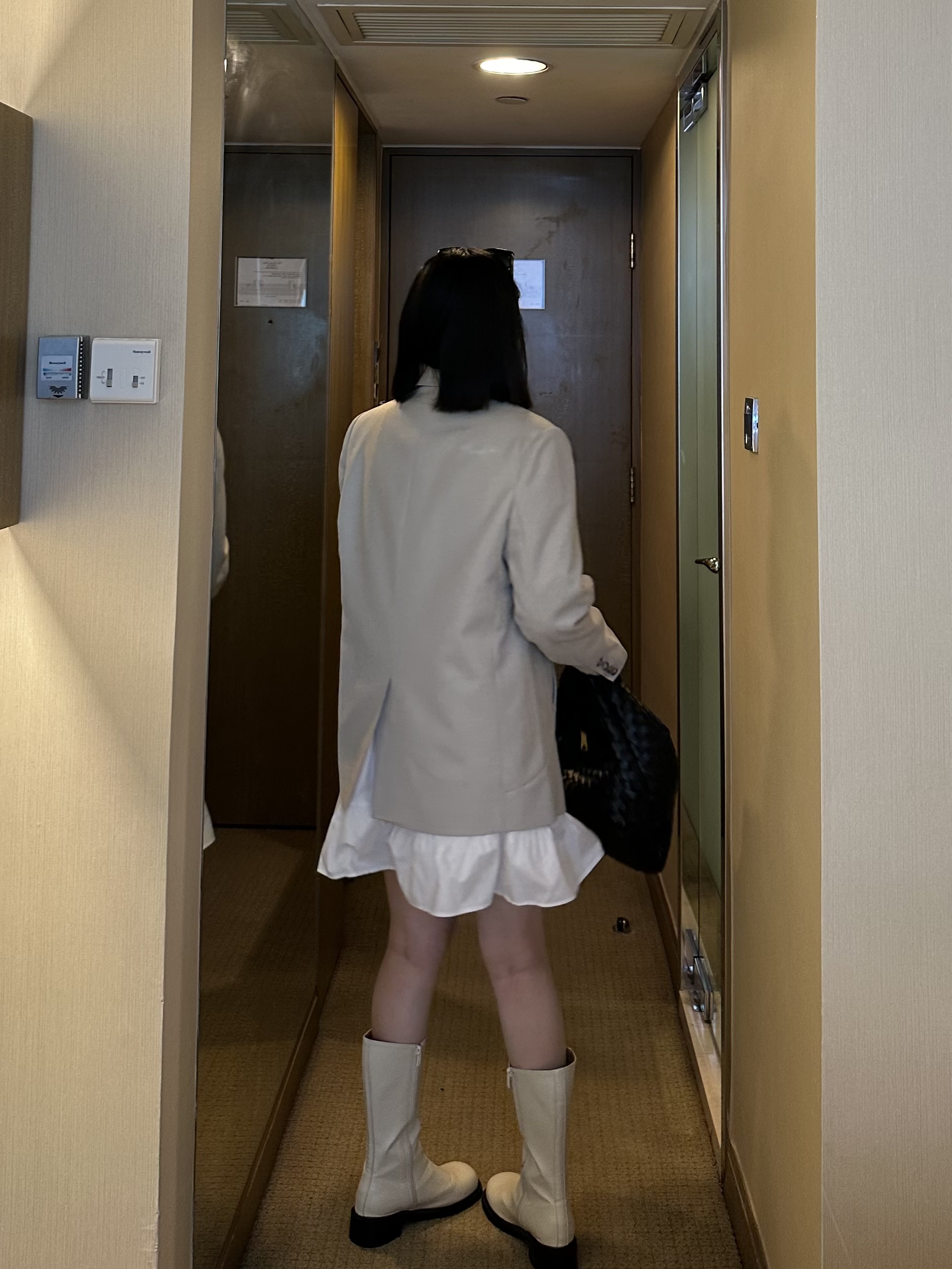 B07 細節腰身線條西裝外套13