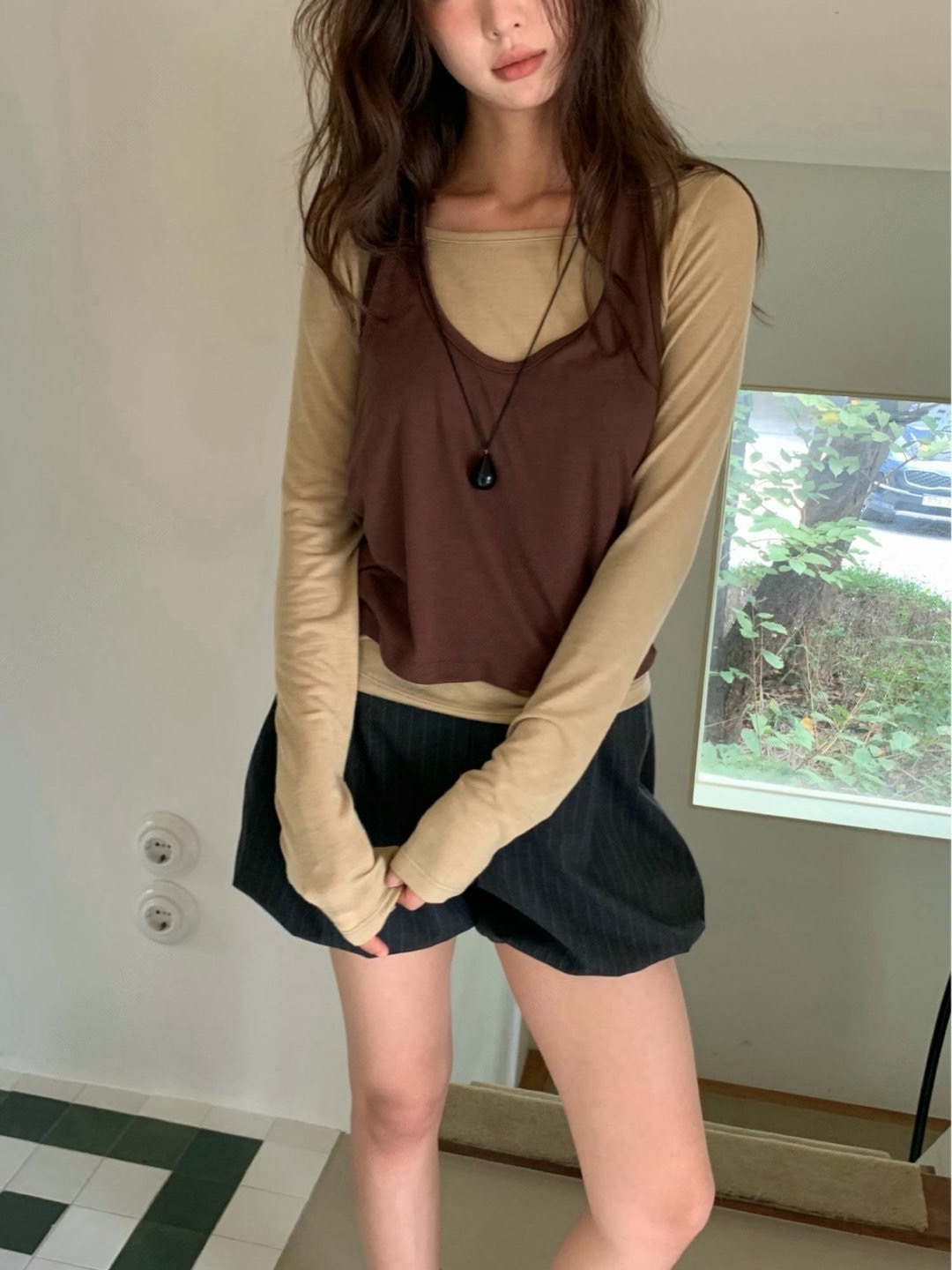 假兩件撞色打底衣＋繞頸背心套組