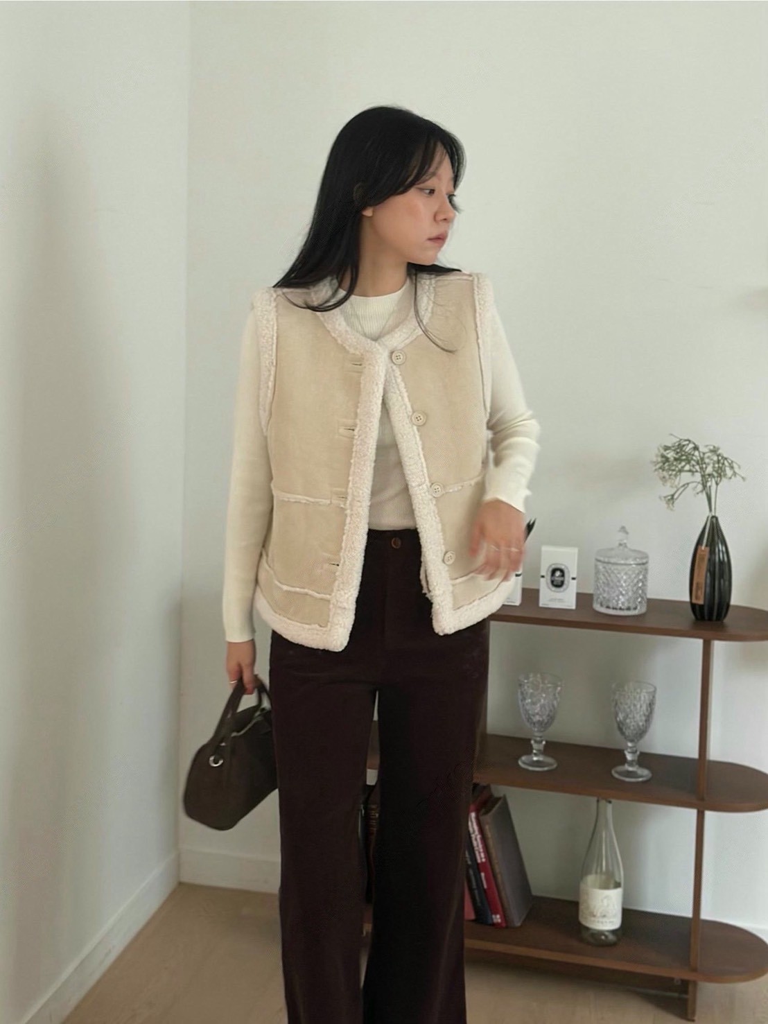 內裡羔毛拼接麂皮短版背心