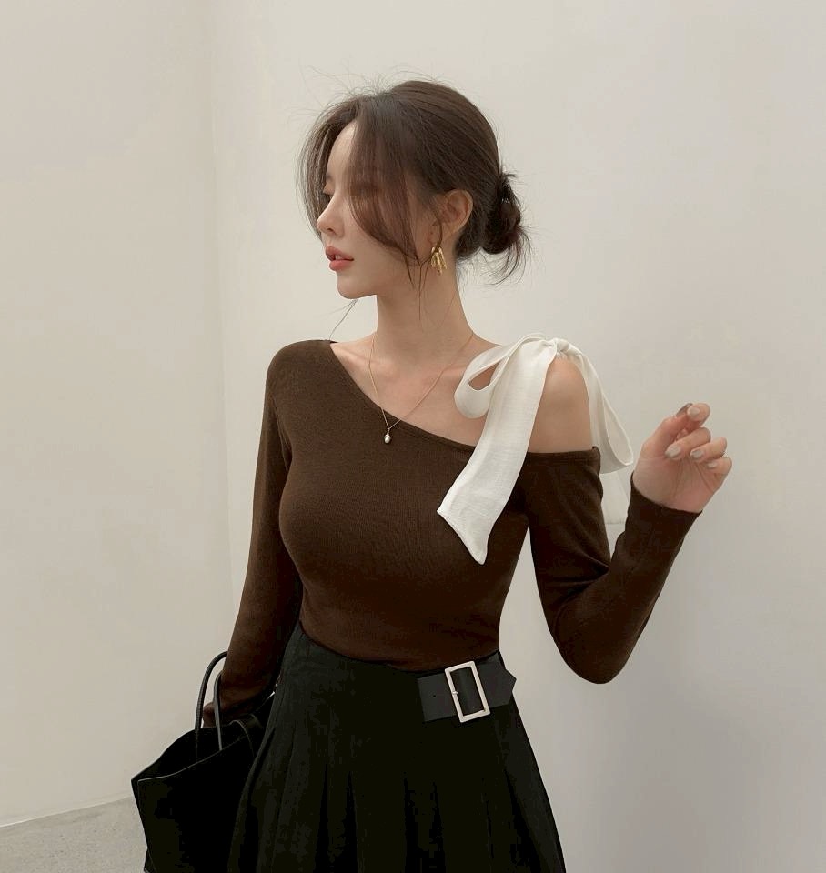 斜肩雪紡綁帶上衣