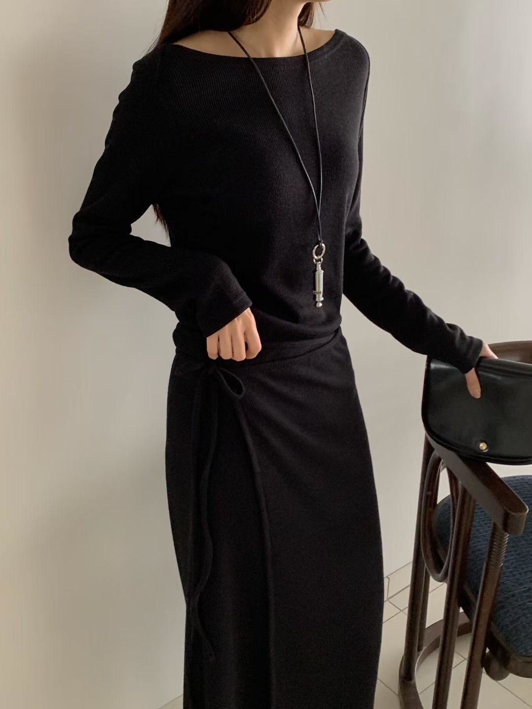 簡約大圓領上衣+長裙SET