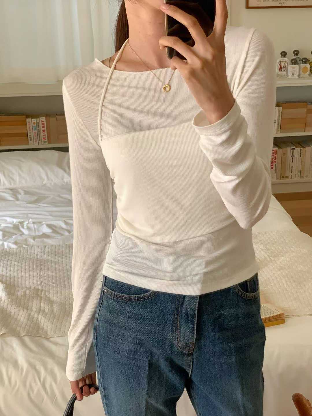 假兩件繞頸背心細坑紋薄Ｔ