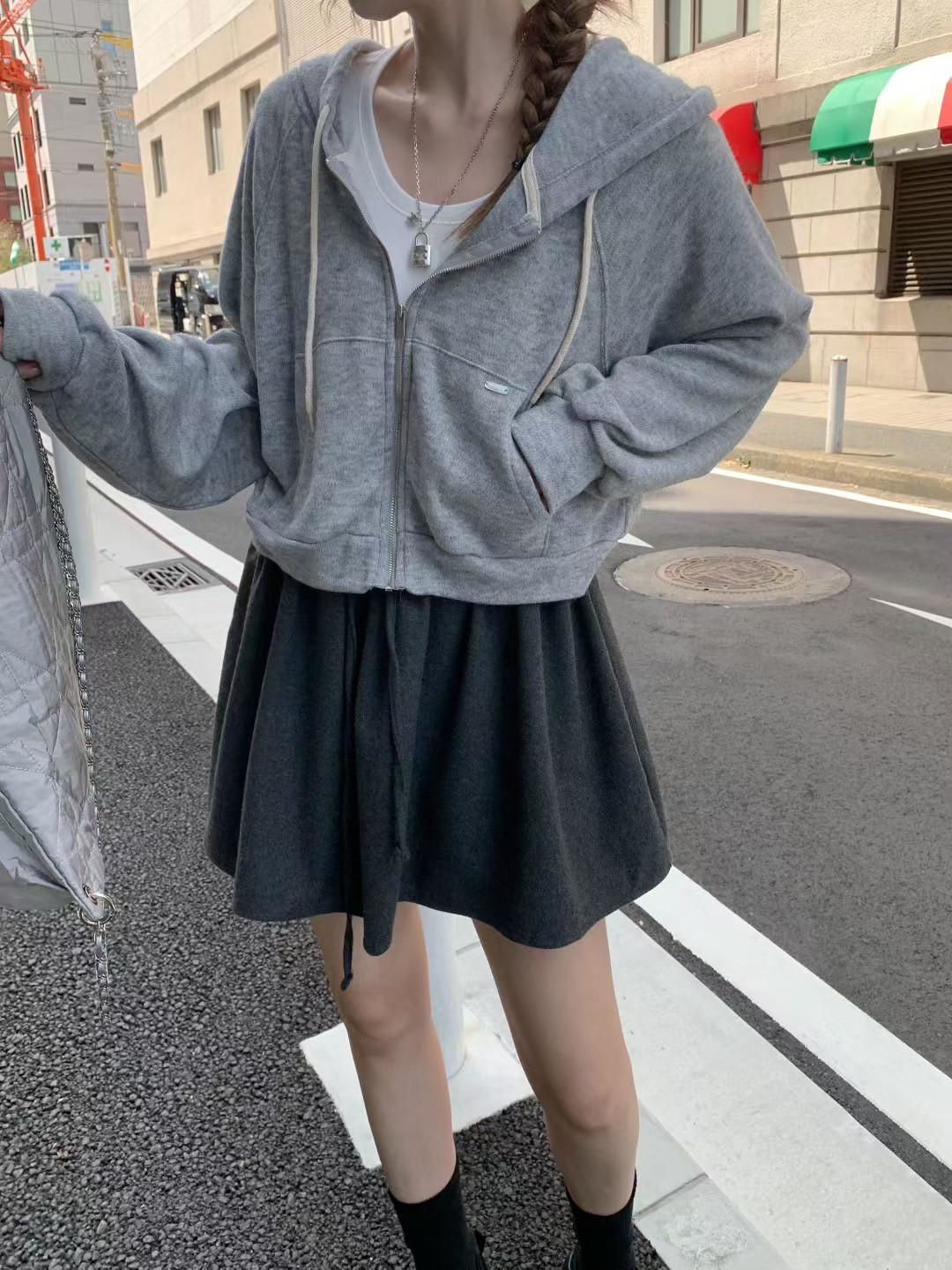 小銀牌連帽短版外套