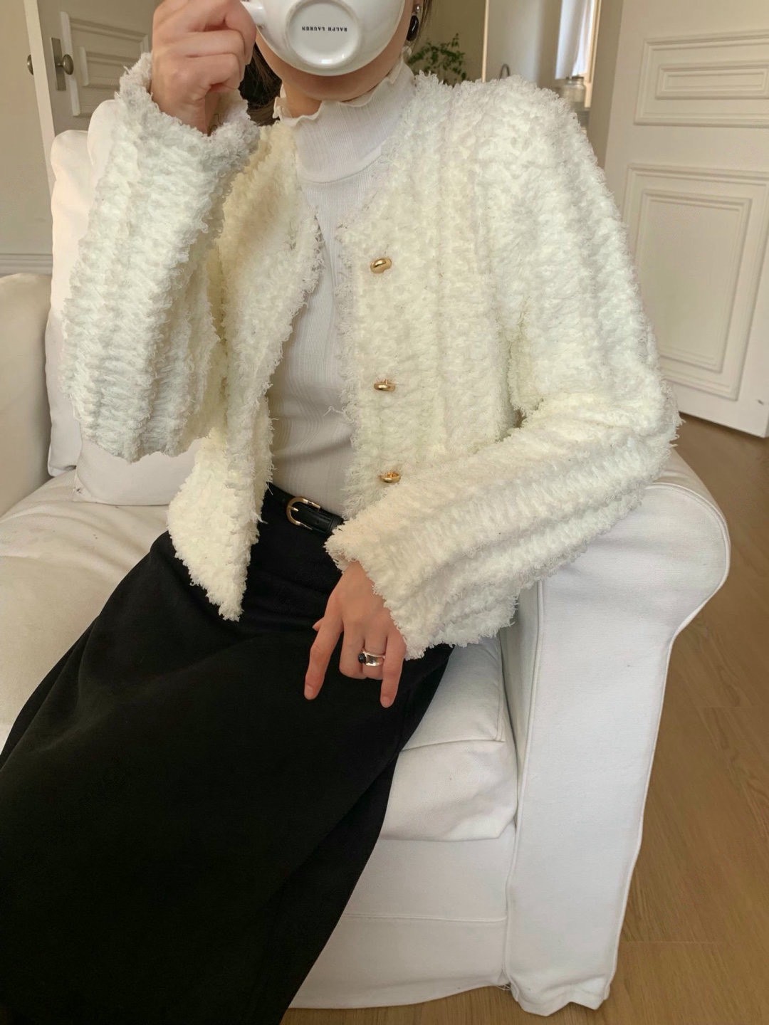 蕾絲滾邊壓皺毛感金釦外套