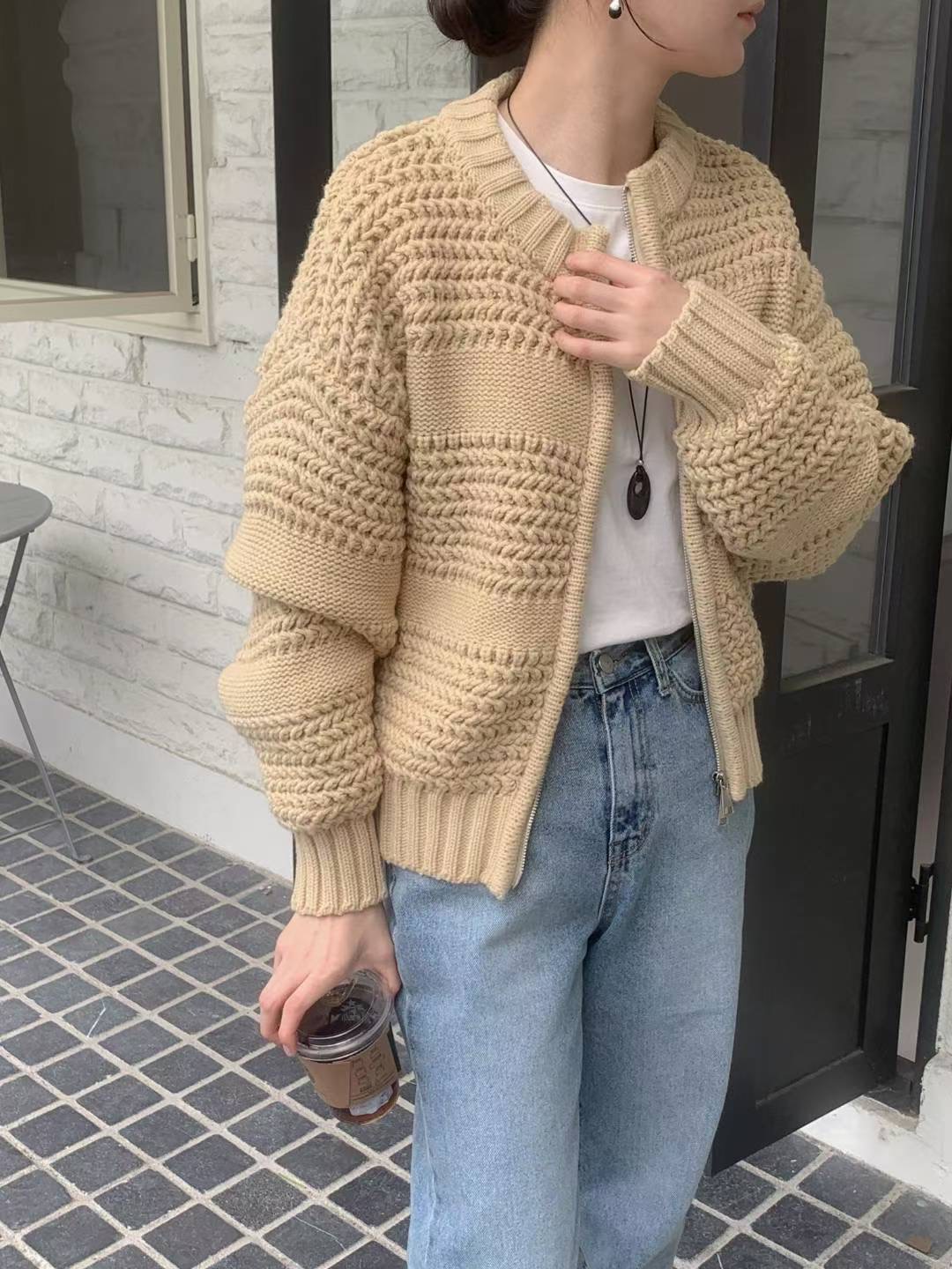 圓領磅數編織紋拉鍊針織外套