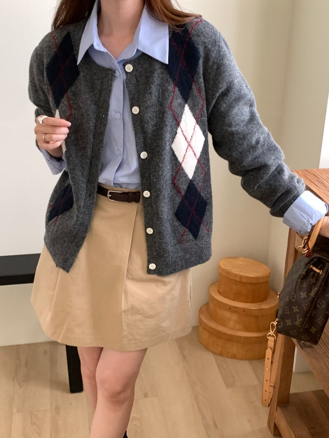 配色菱格紋排釦羊毛針織外套