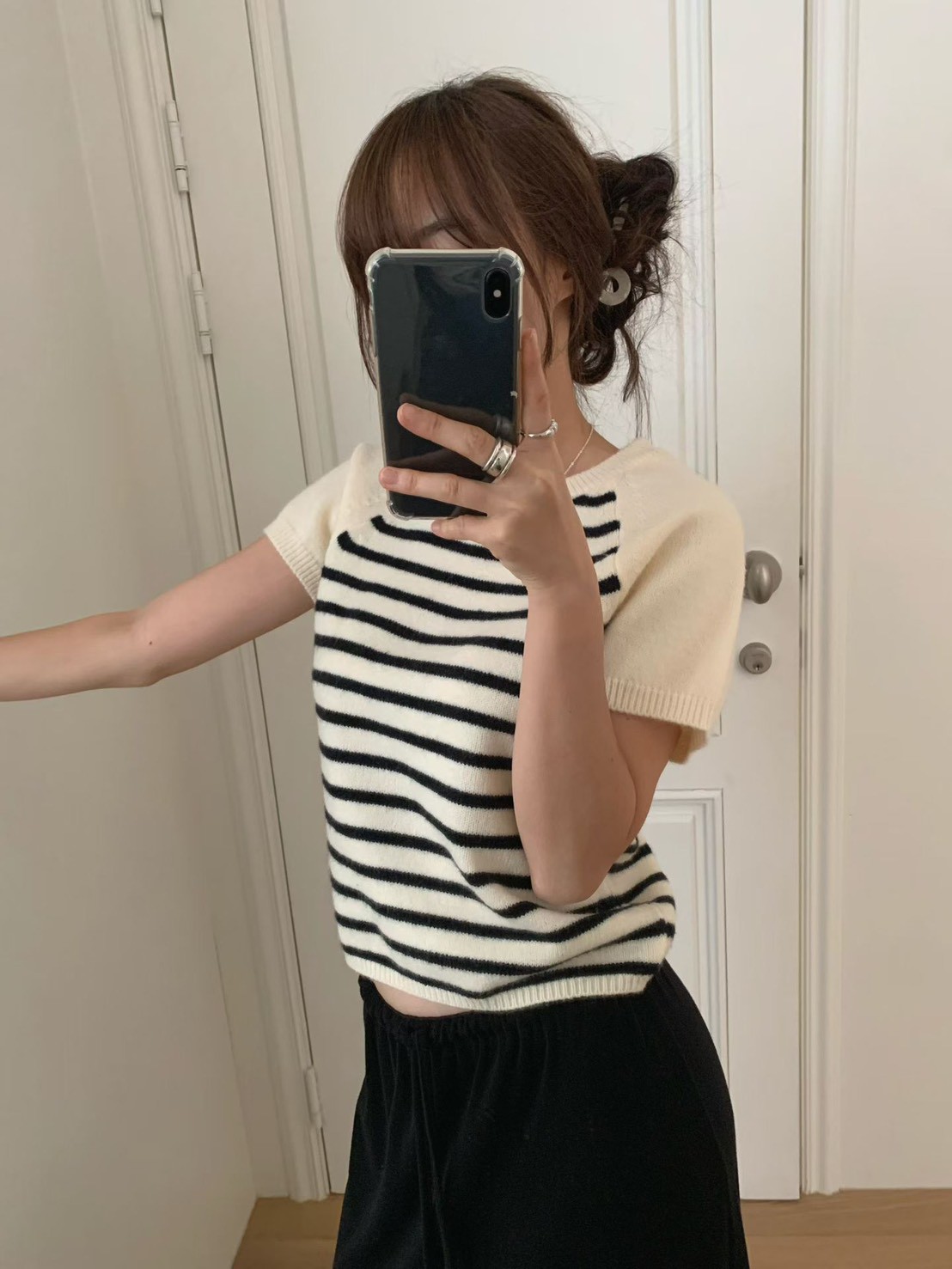 素面短袖拼接橫條紋針織衣