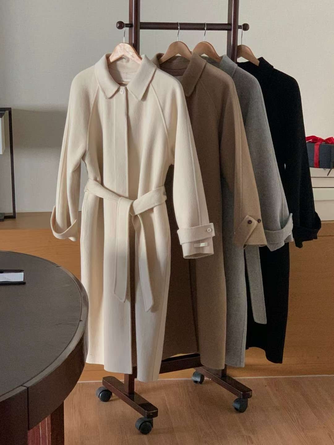 手袖雙釦手工羊毛90％長版大衣