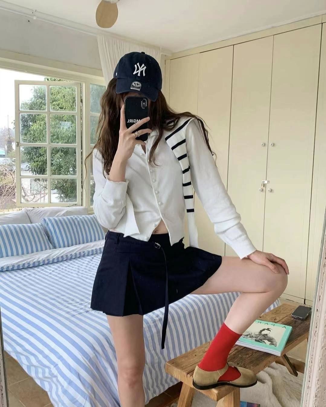 (客訂款勿下單)翻領排扣上衣+條紋披肩SET