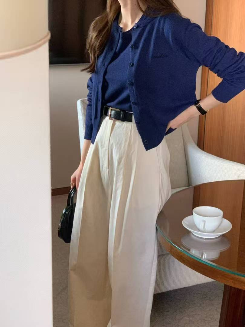 薄款針織背心+刺繡排釦外套SET