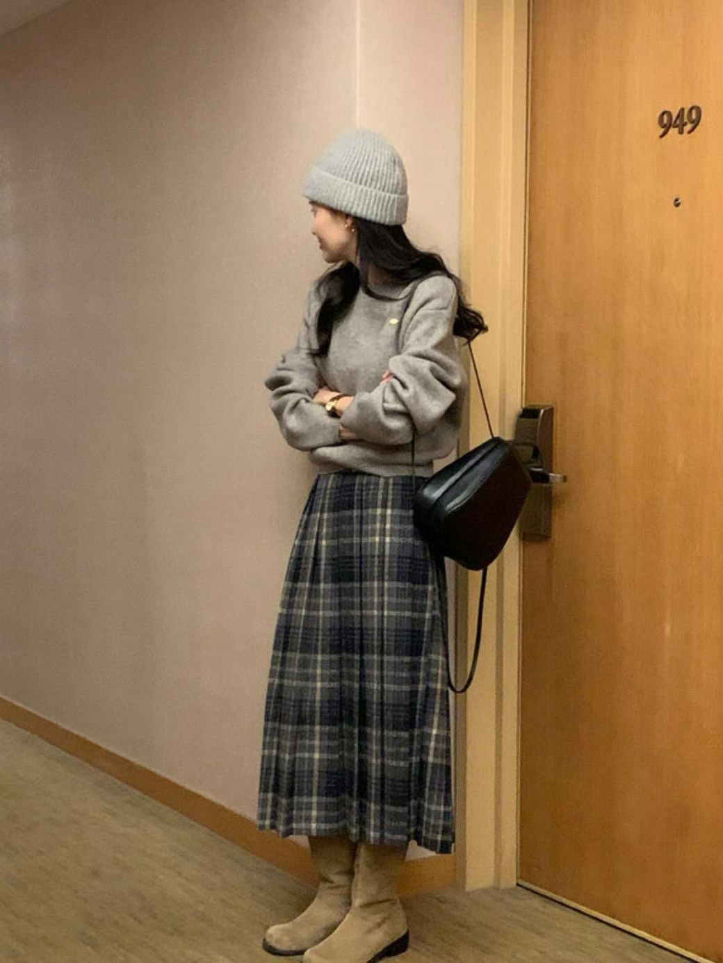 後鬆緊磨毛百摺格紋長裙