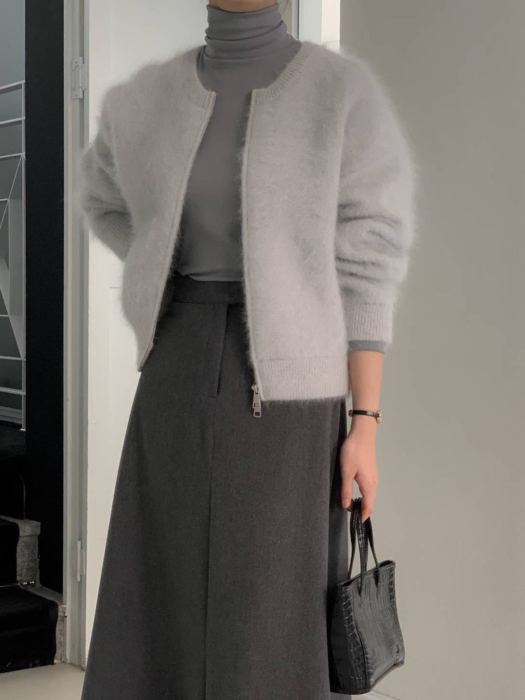 圓領馬海毛雙向拉鍊外套