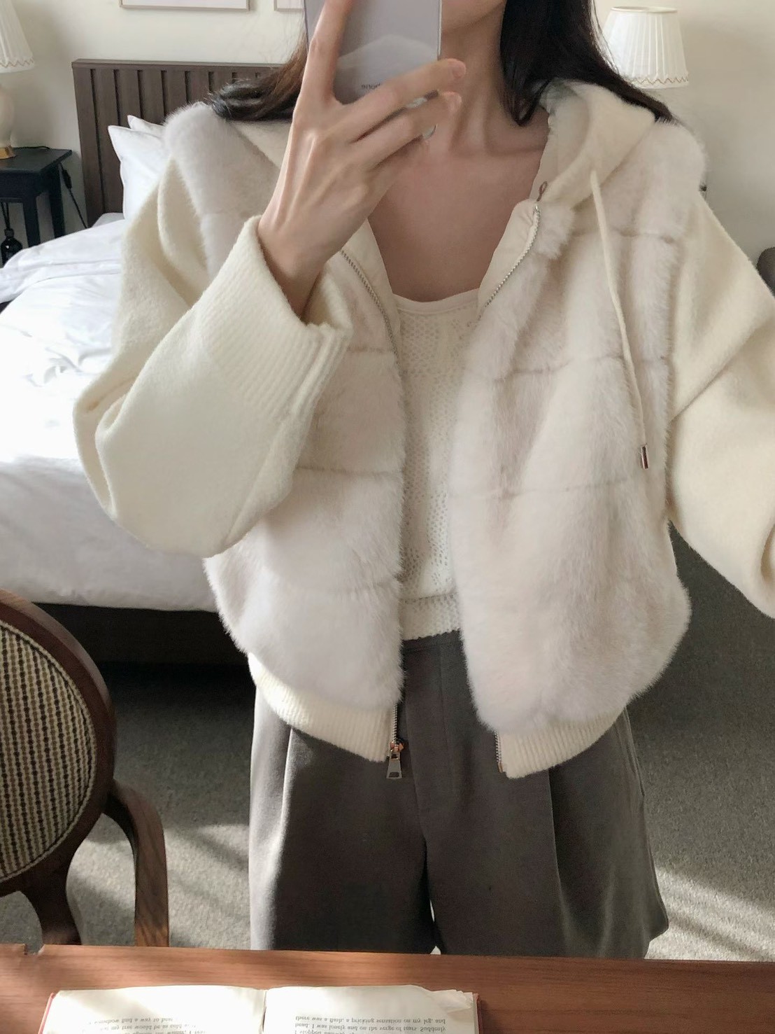 毛毛拼接針織抽繩連帽外套