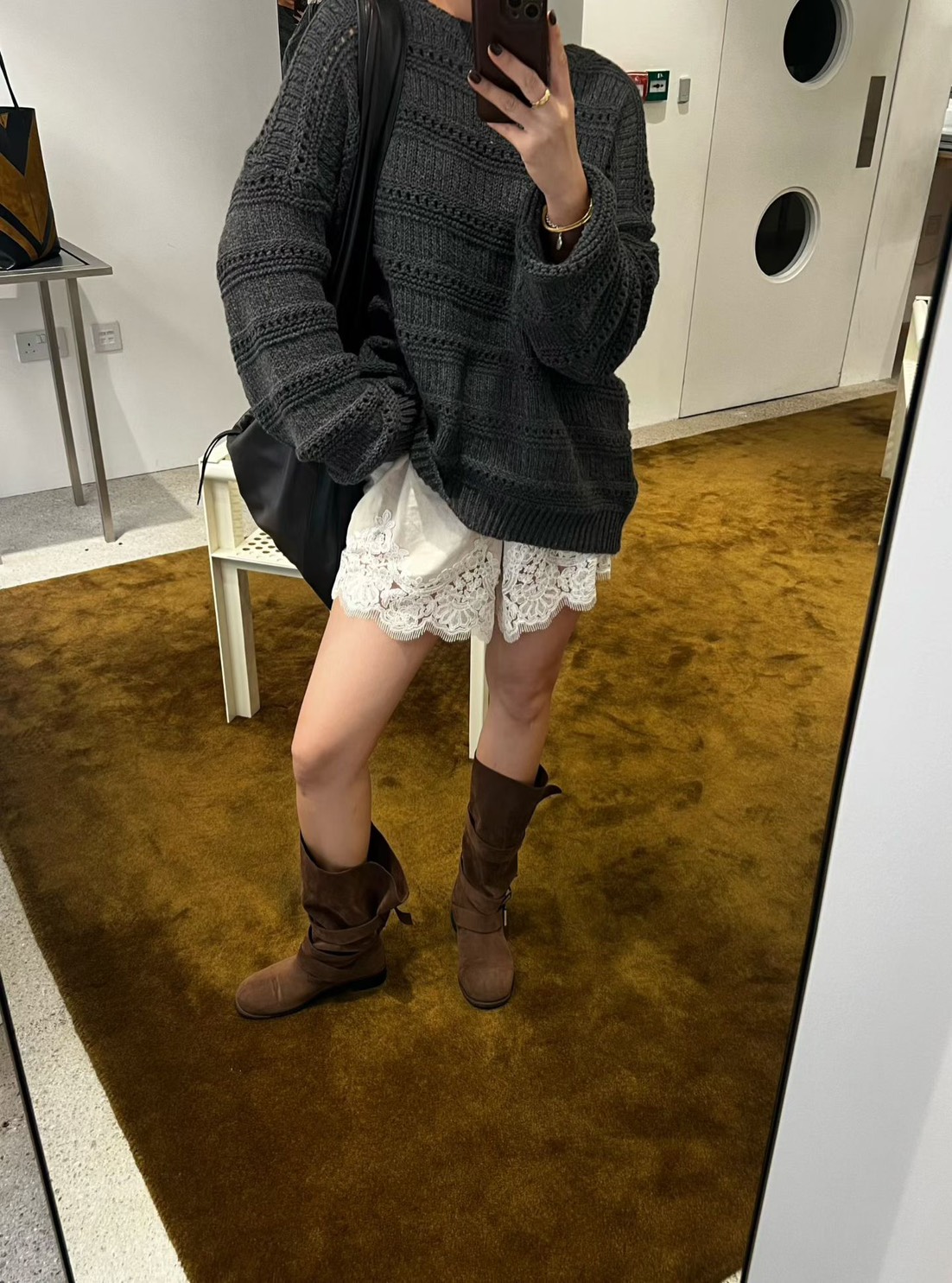 落肩鏤空羊毛長版針織衫＋針織帽SET(30%）
