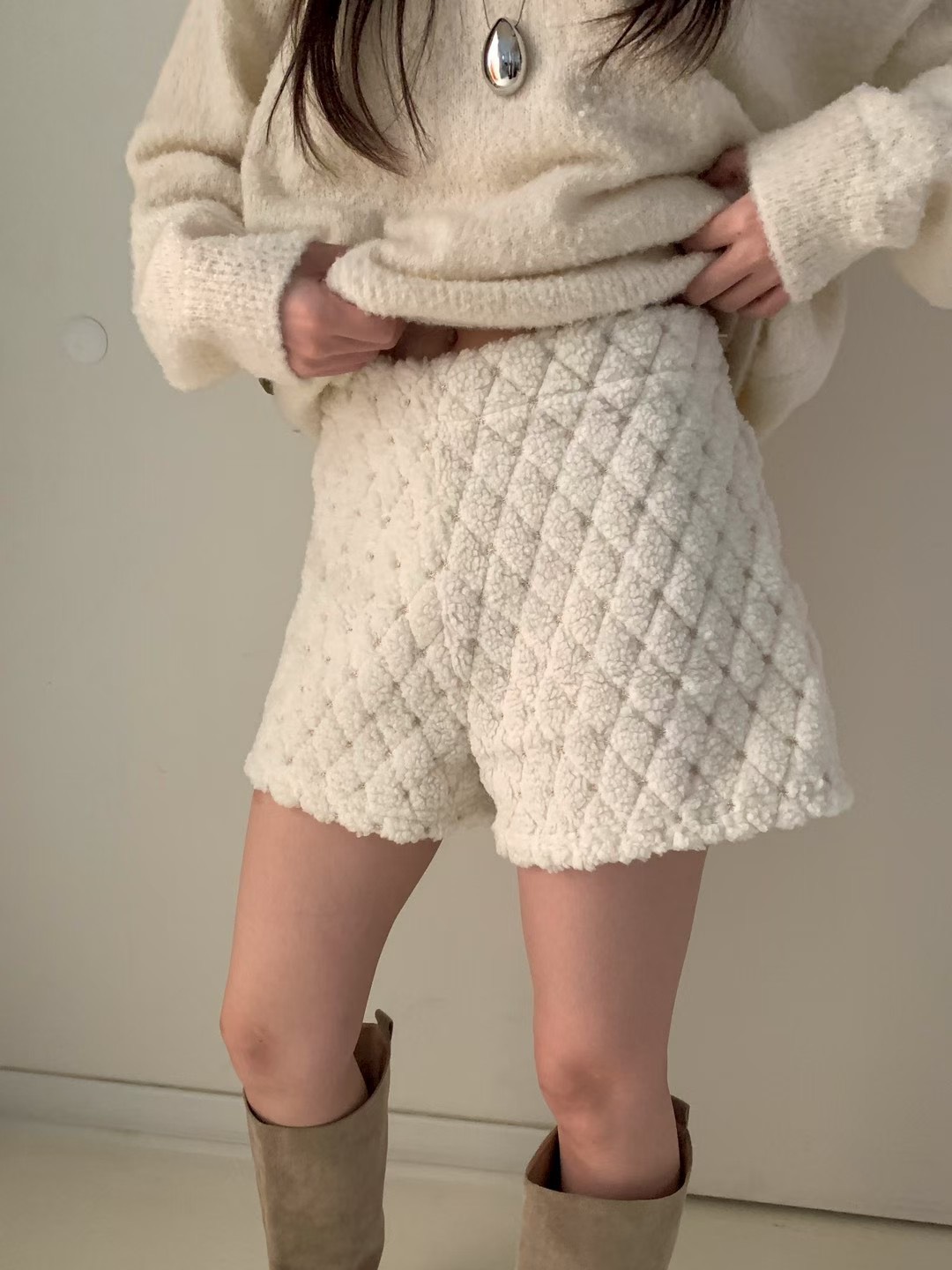 雪花釘釦菱格紋毛料小香風短褲