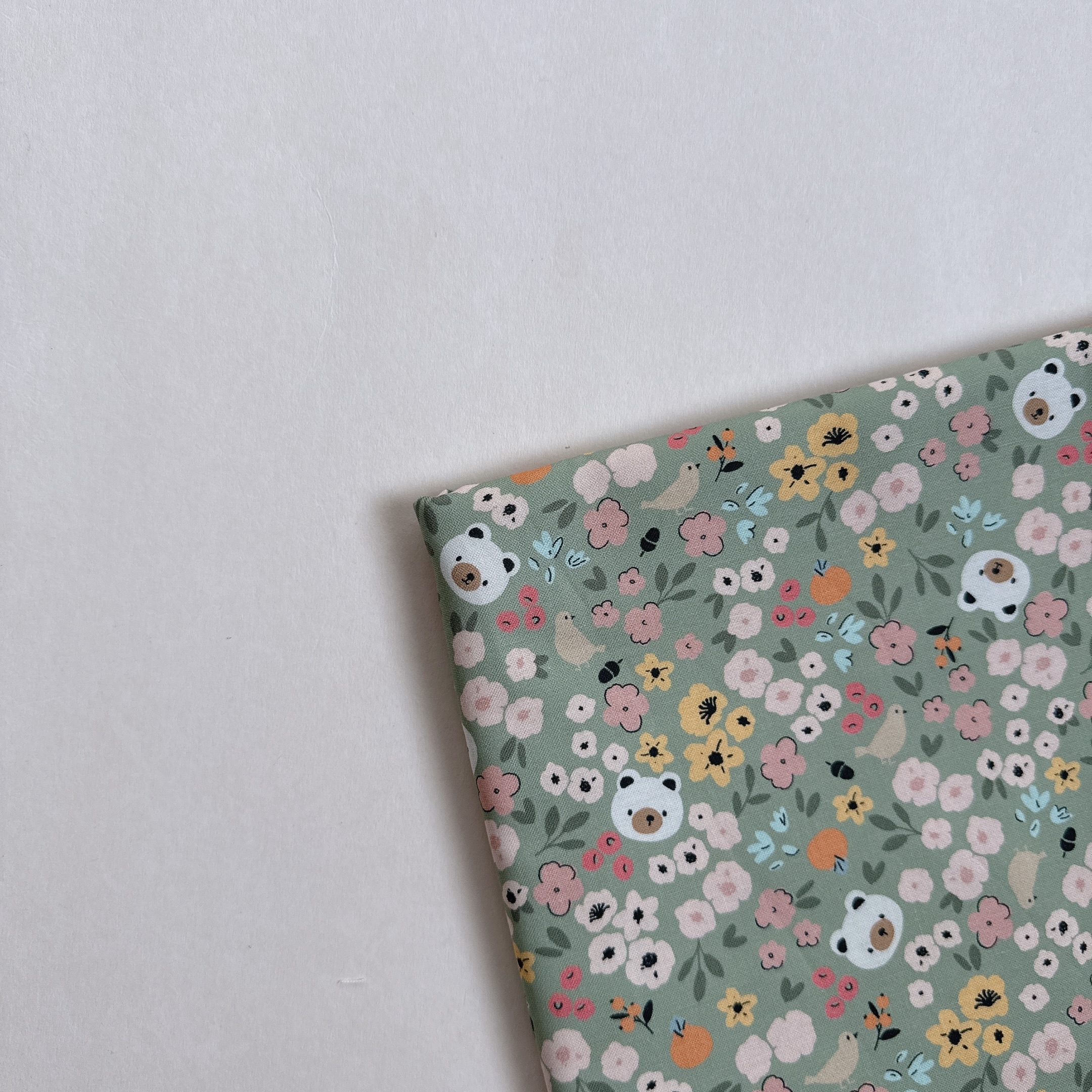 【 選布 】碎花綠色小熊 20