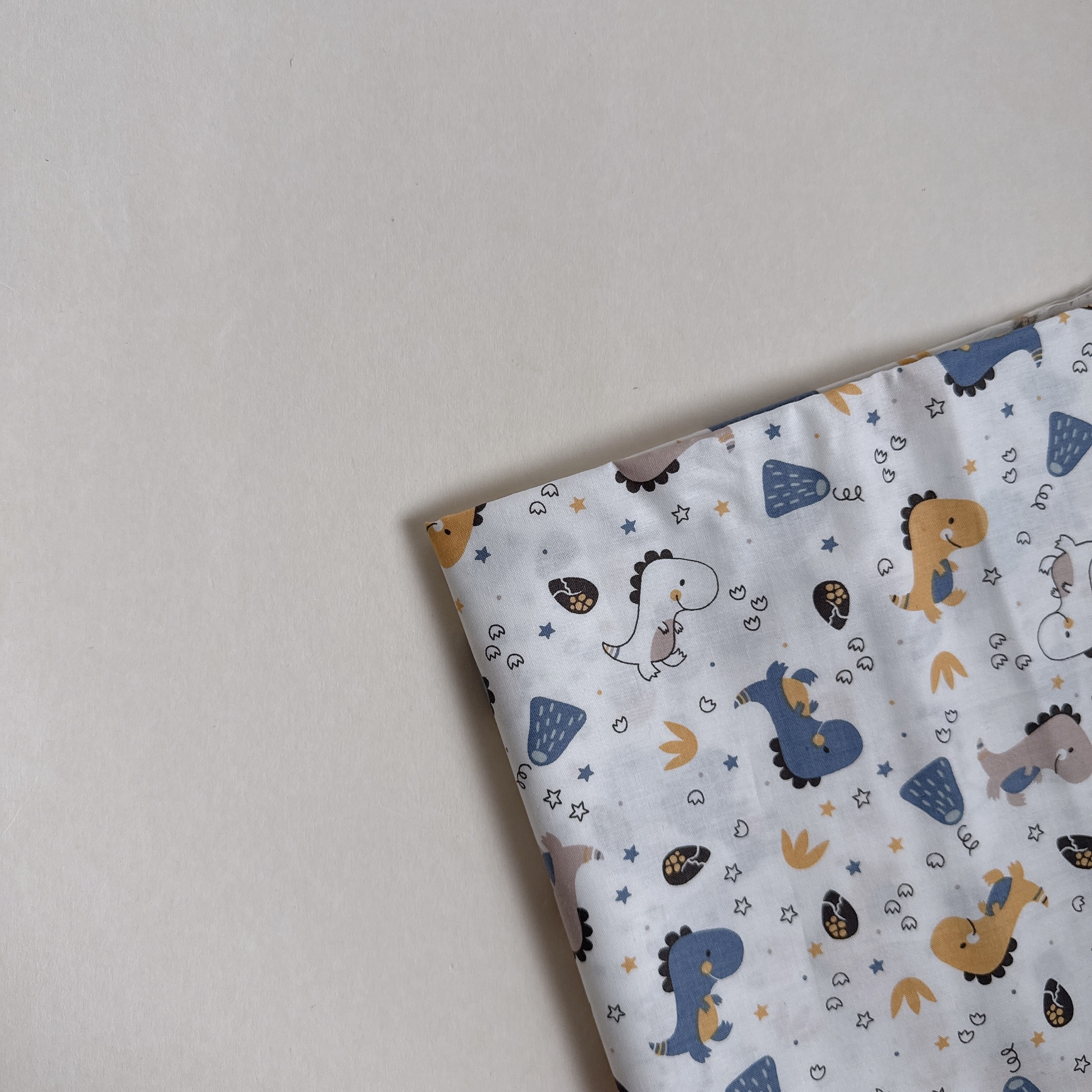 【 選布 】黃色火山恐龍 21